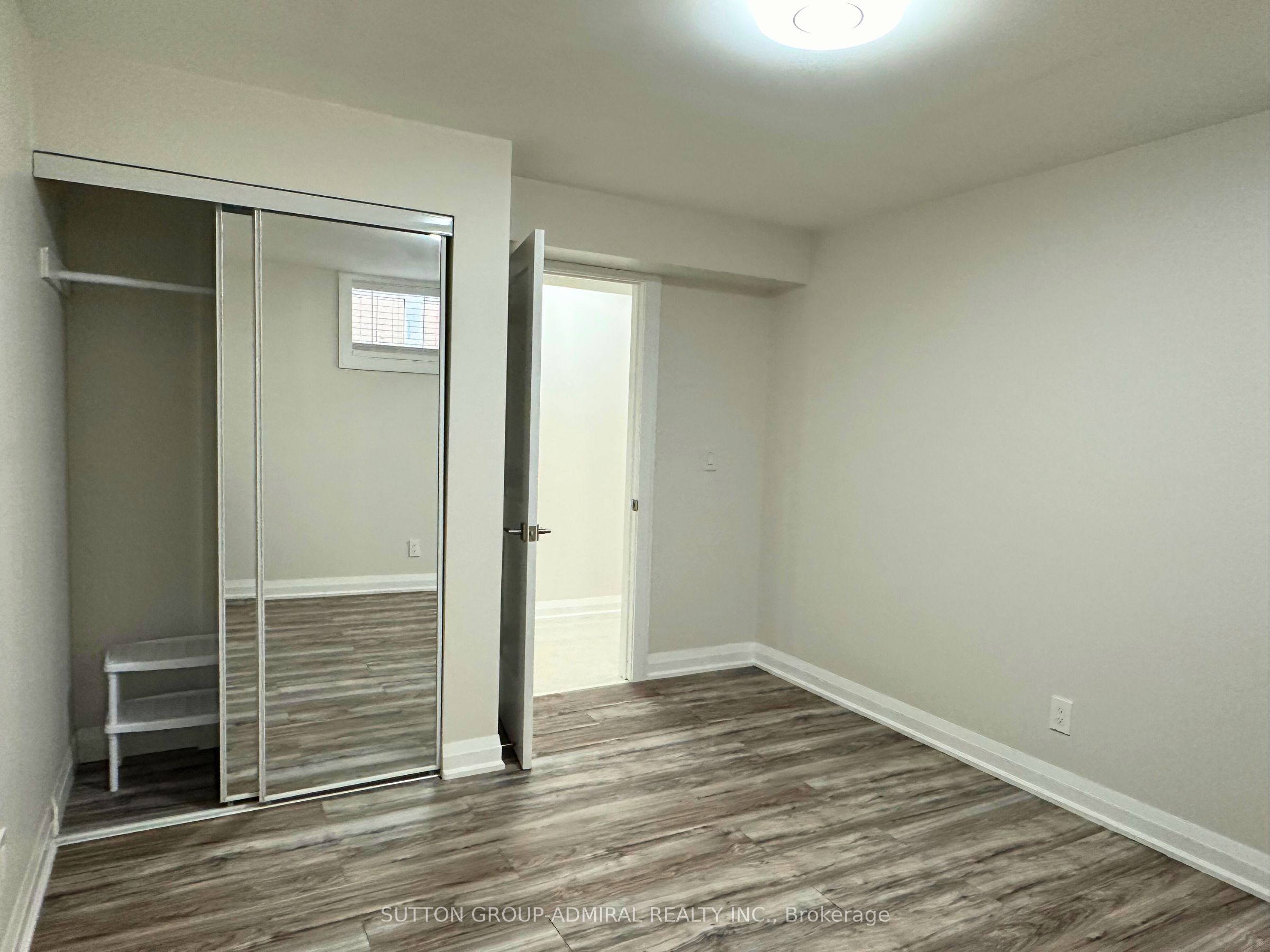 266 Lawrence Avenue E, #Lower