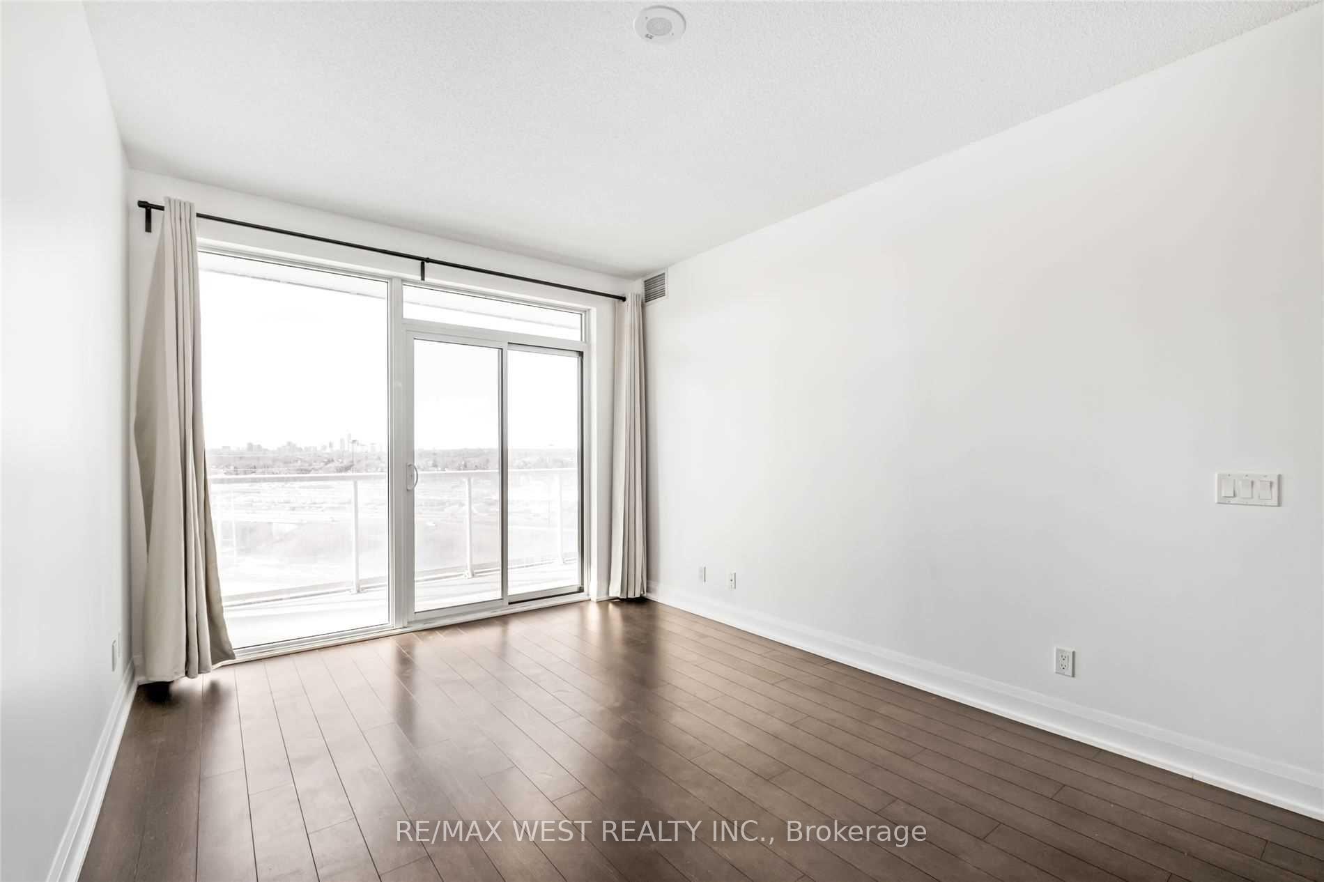 1 Bedroom Condo at 56 Annie Craig,  Toronto For sale