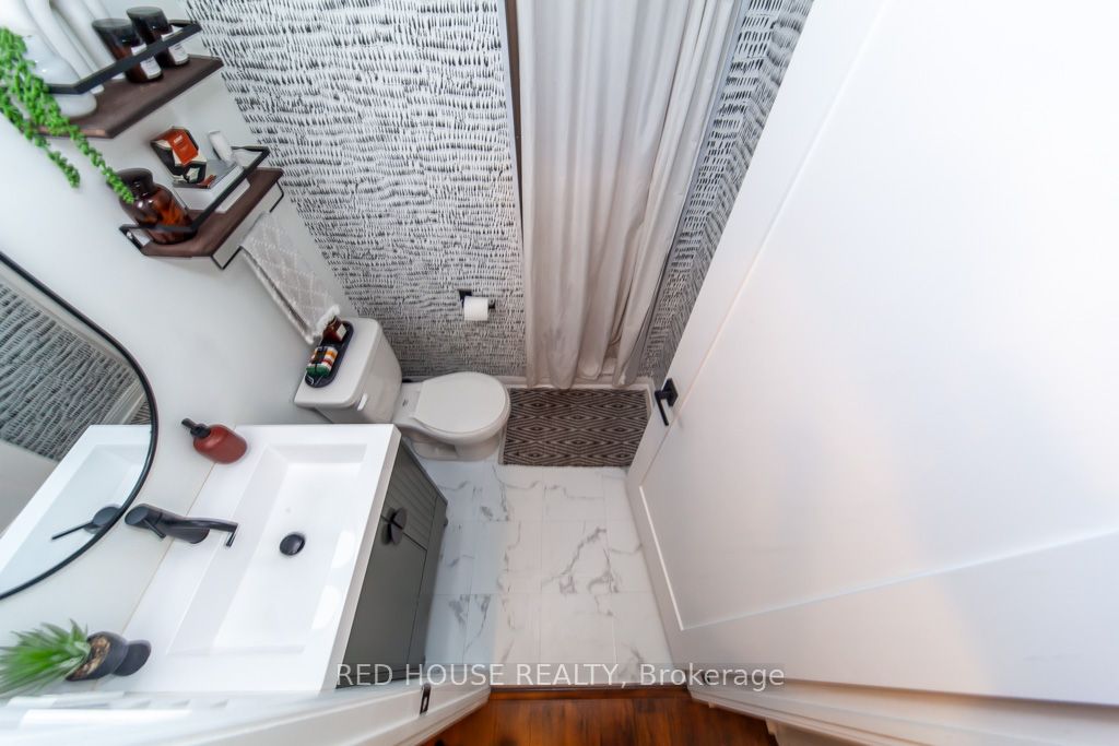 33 Canniff Street, #714