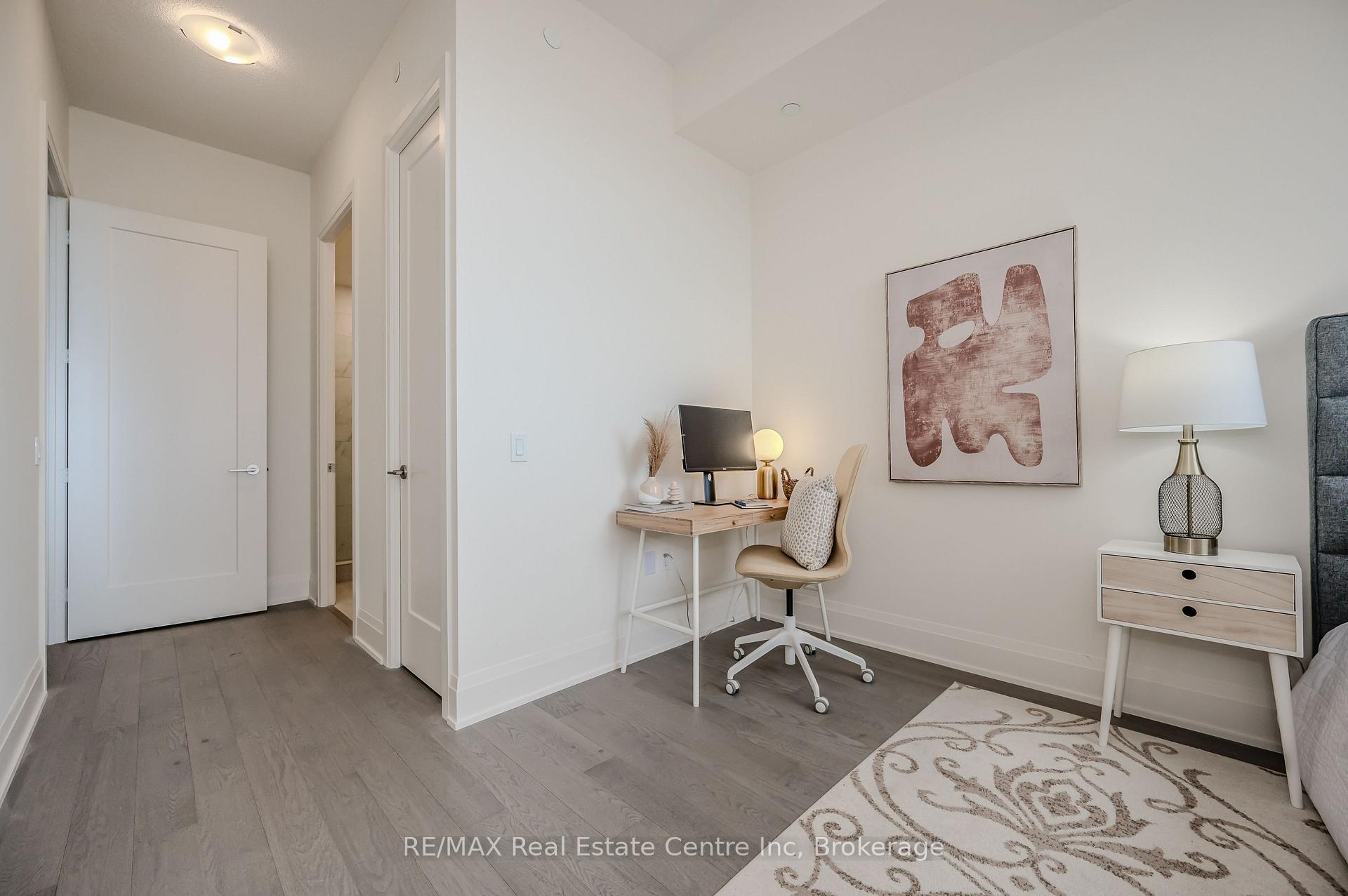 2 Bedrooms Condo at 9000 Jane, Vaughan For sale
