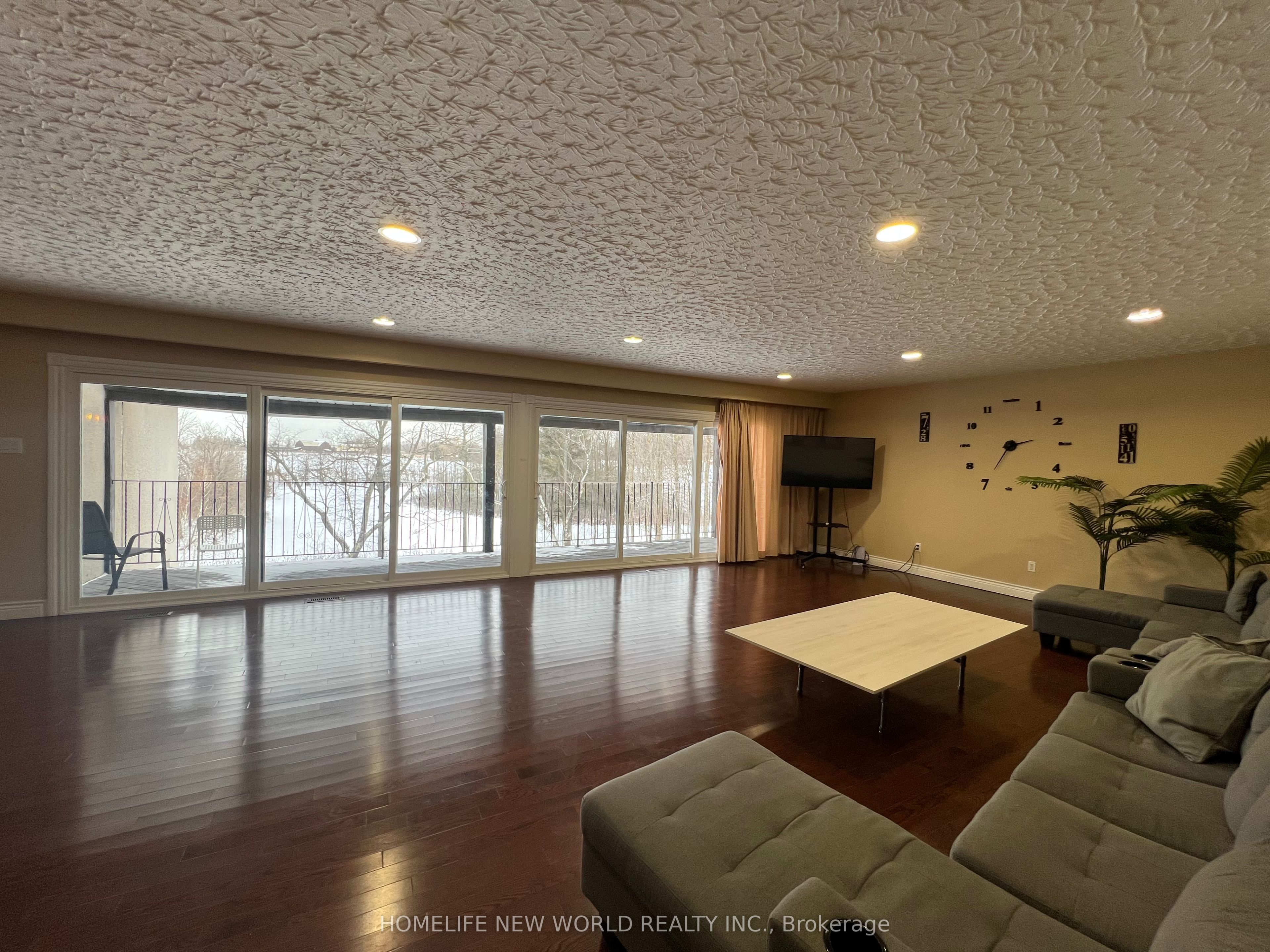 3134 Bloomington Road
