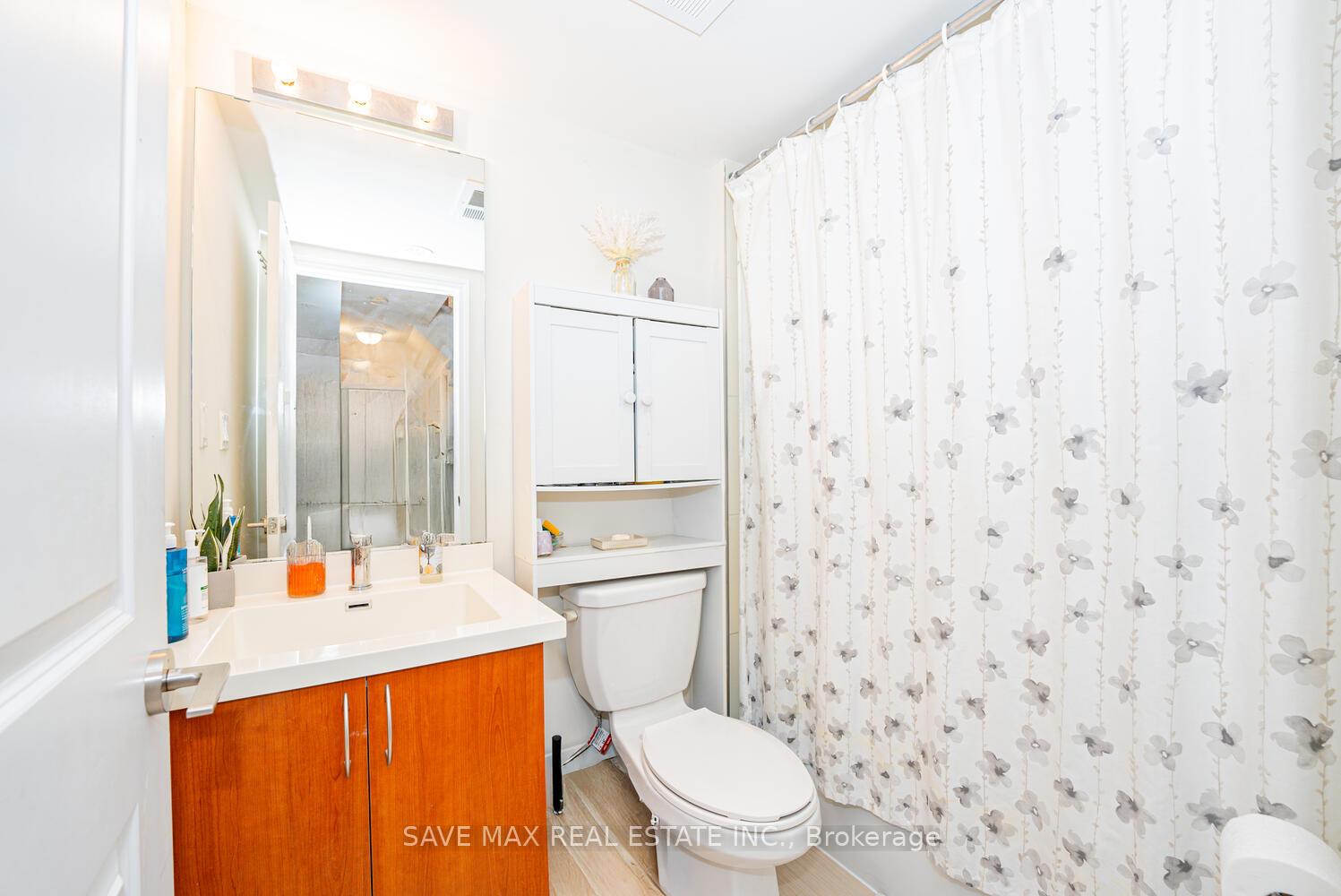 2 Bedrooms Condo at 1070 Progress, Toronto For sale