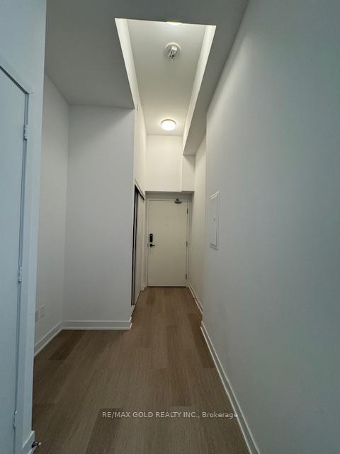 2 Bedrooms Condo at 3883 Quartz,  Mississauga For sale