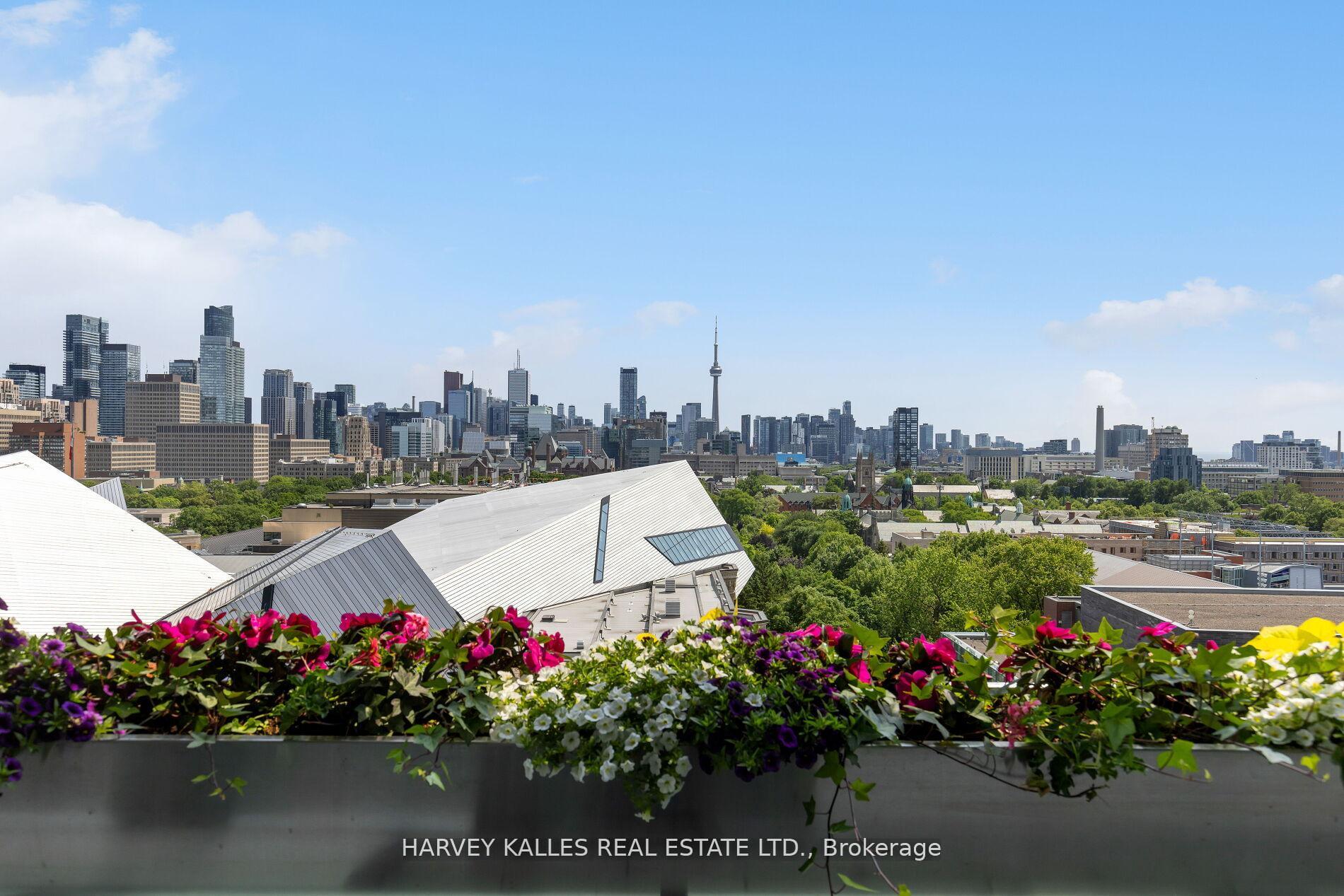 206 Bloor Street W 1202