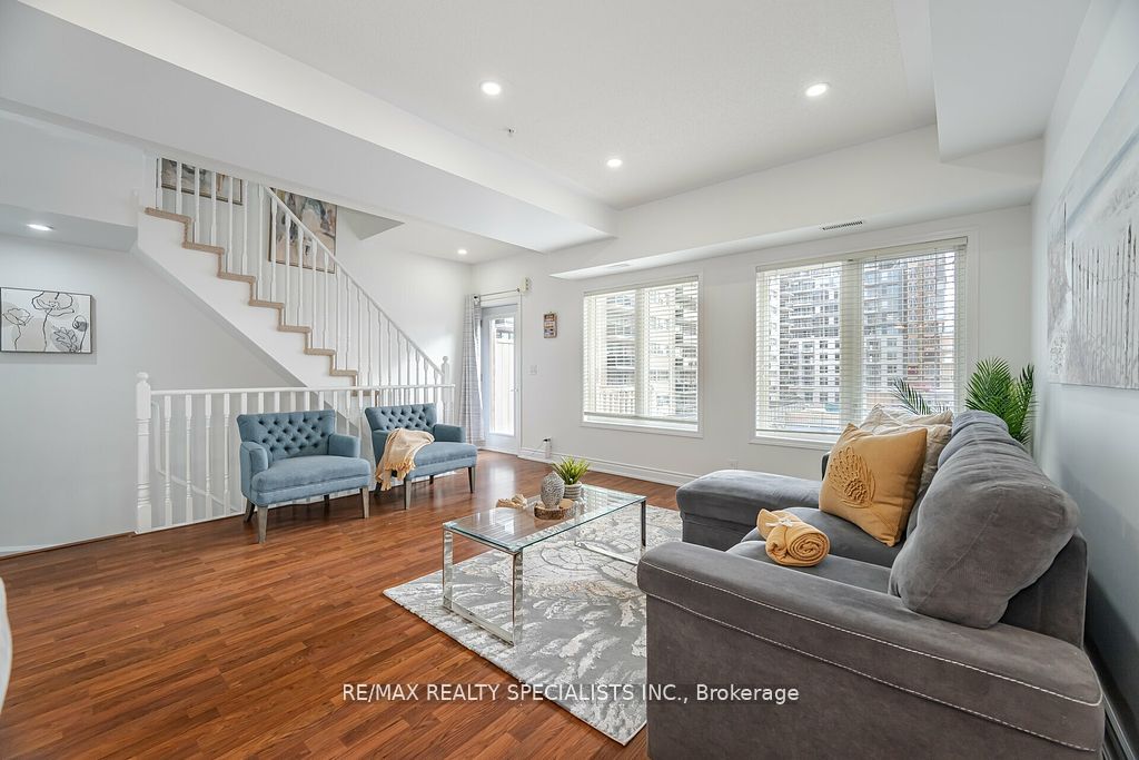 5 Richgrove Drive, #212