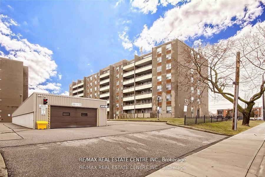 1 Bedroom Co-op at 3621 Lakeshore, Toronto For sale