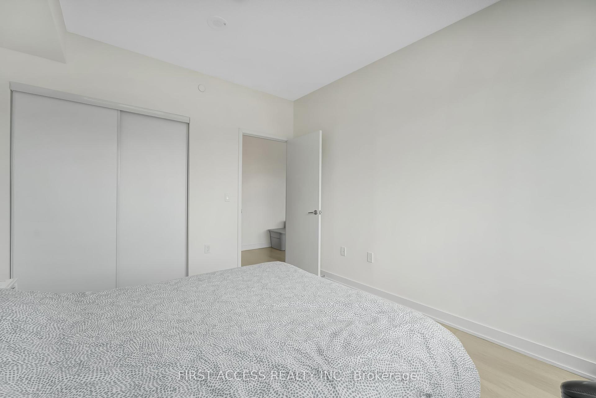 2 Bedrooms Condo at 859 The Queensway,  Toronto For sale