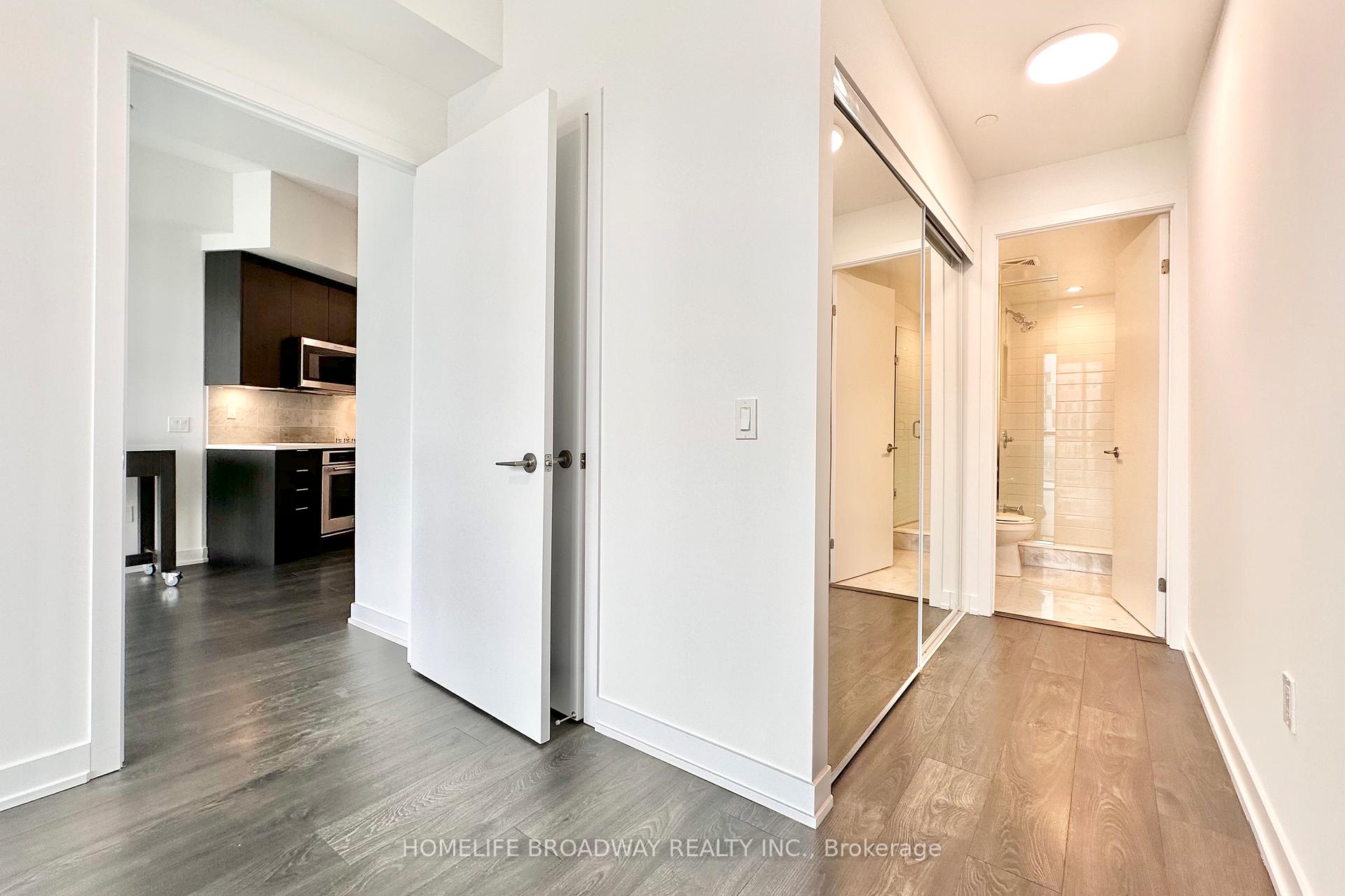 2 Bedrooms Condo at 38 Iannuzzi,  Toronto For sale