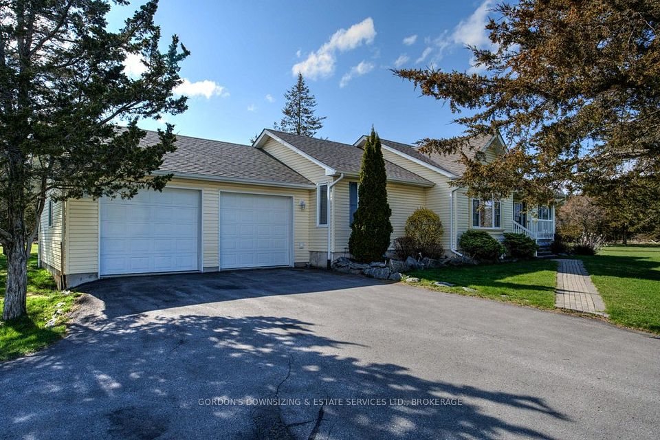 272 Beechwood Road, Greater Napanee, ON K7R 3L1