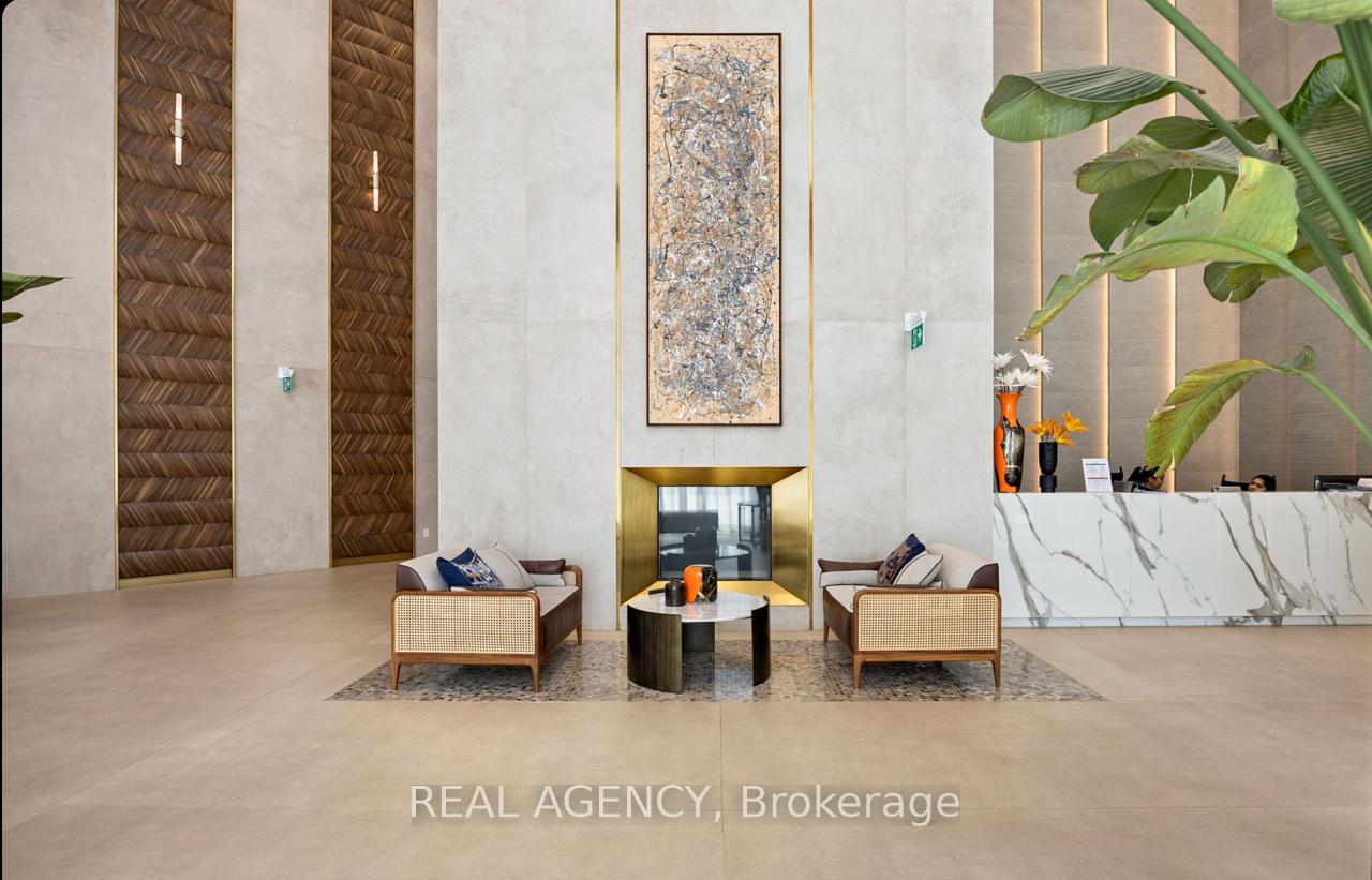 2 Bedrooms Condo at 1000 Portage,  Vaughan For sale