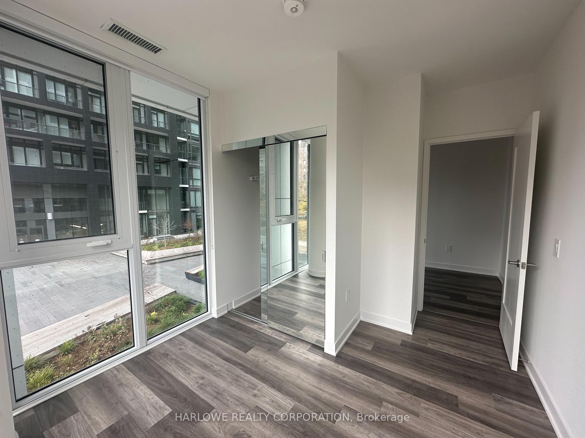 5 Bedrooms Condo at 60 Princess,  Toronto For sale