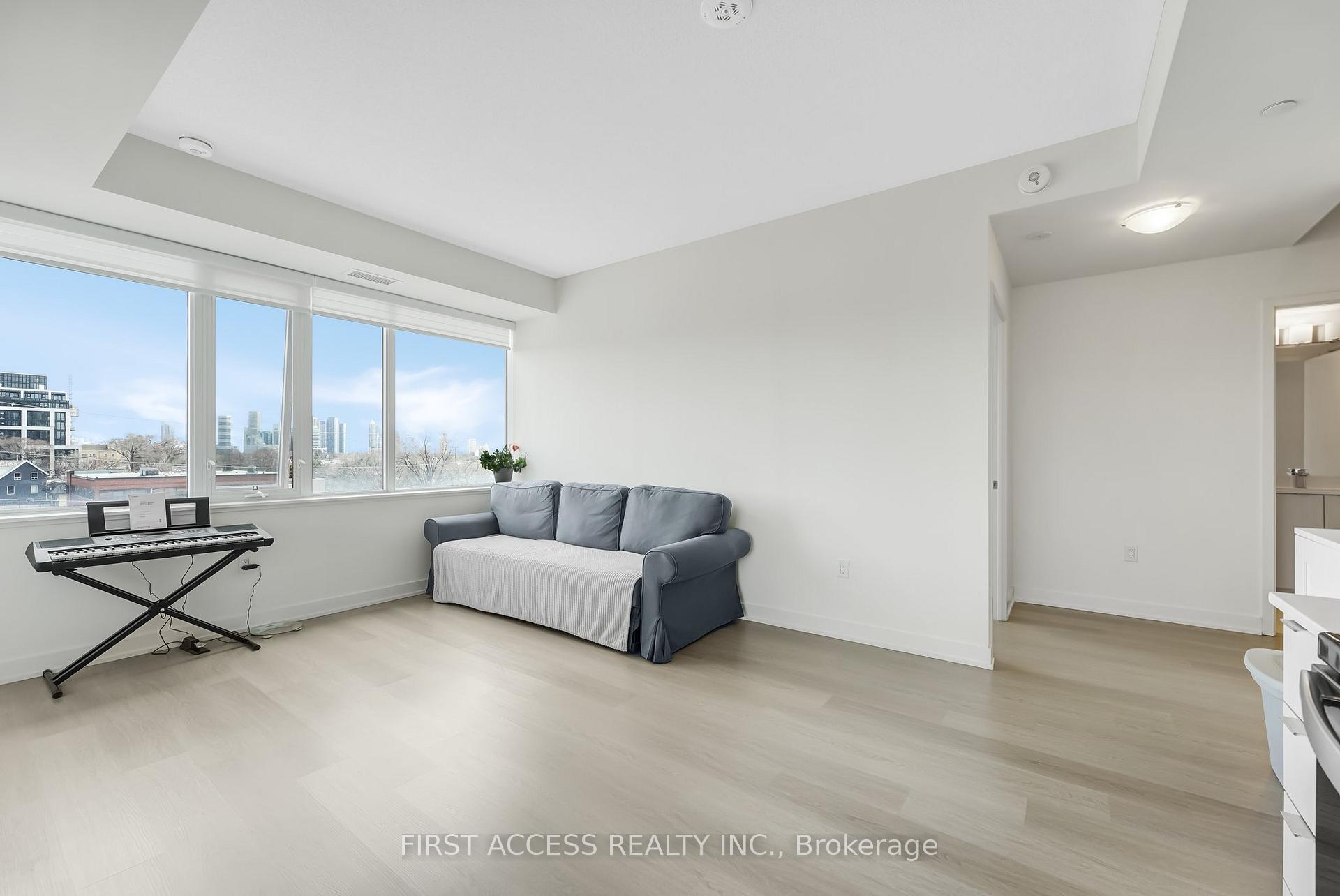 2 Bedrooms Condo at 859 The Queensway,  Toronto For sale