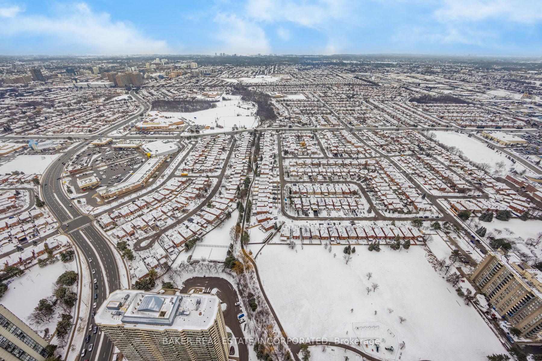 3 Bedrooms Condo at 3883 Quartz, Mississauga For sale