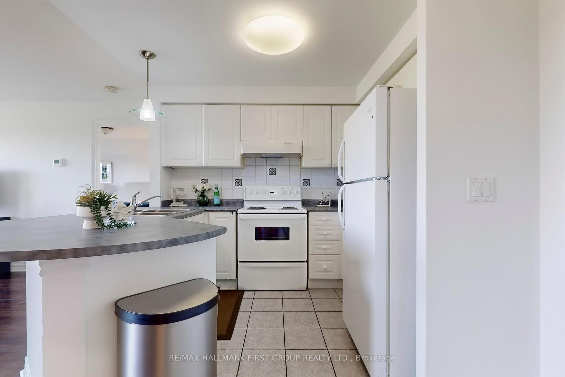 2 Bedrooms Condo at 1030 Sheppard, Toronto For sale