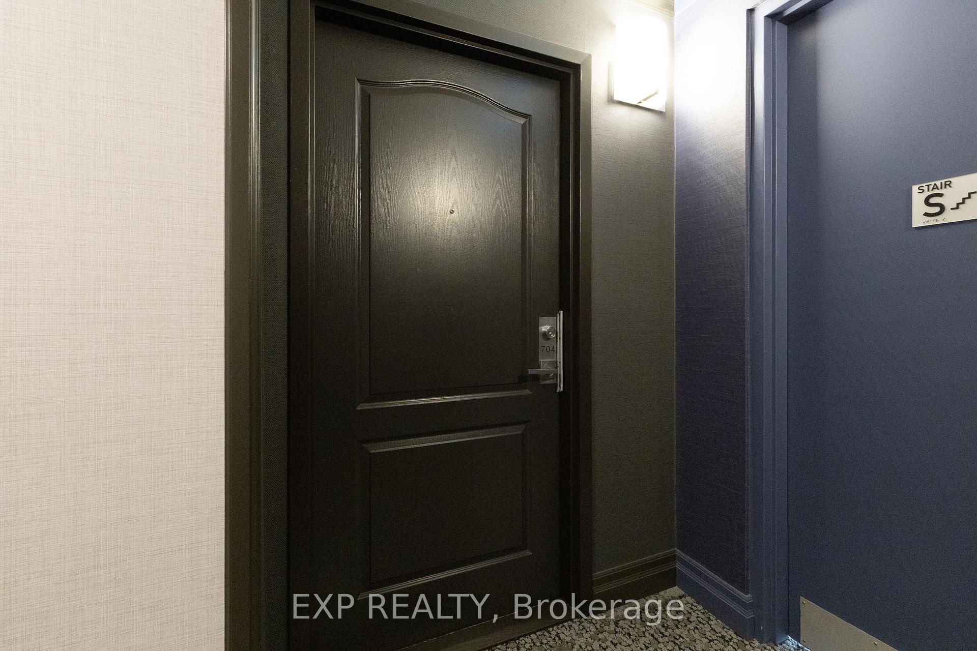 2 Bedrooms Condo at 18 Stafford, Toronto For sale