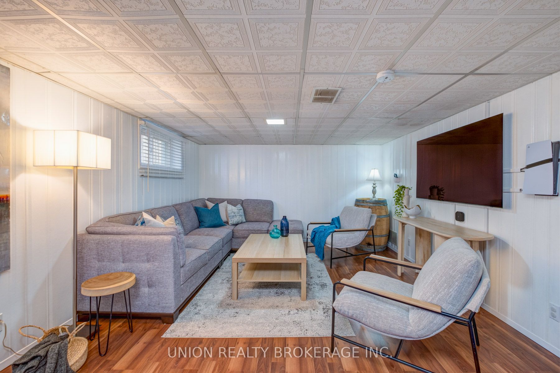 100 Lilian Drive