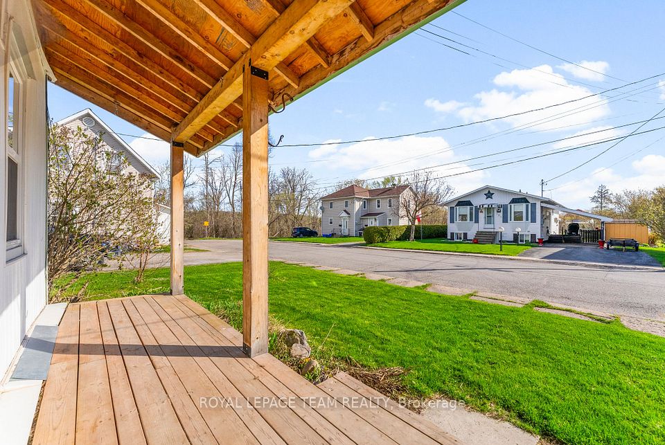 150 Farewell Street, Renfrew, ON K7V 2H4