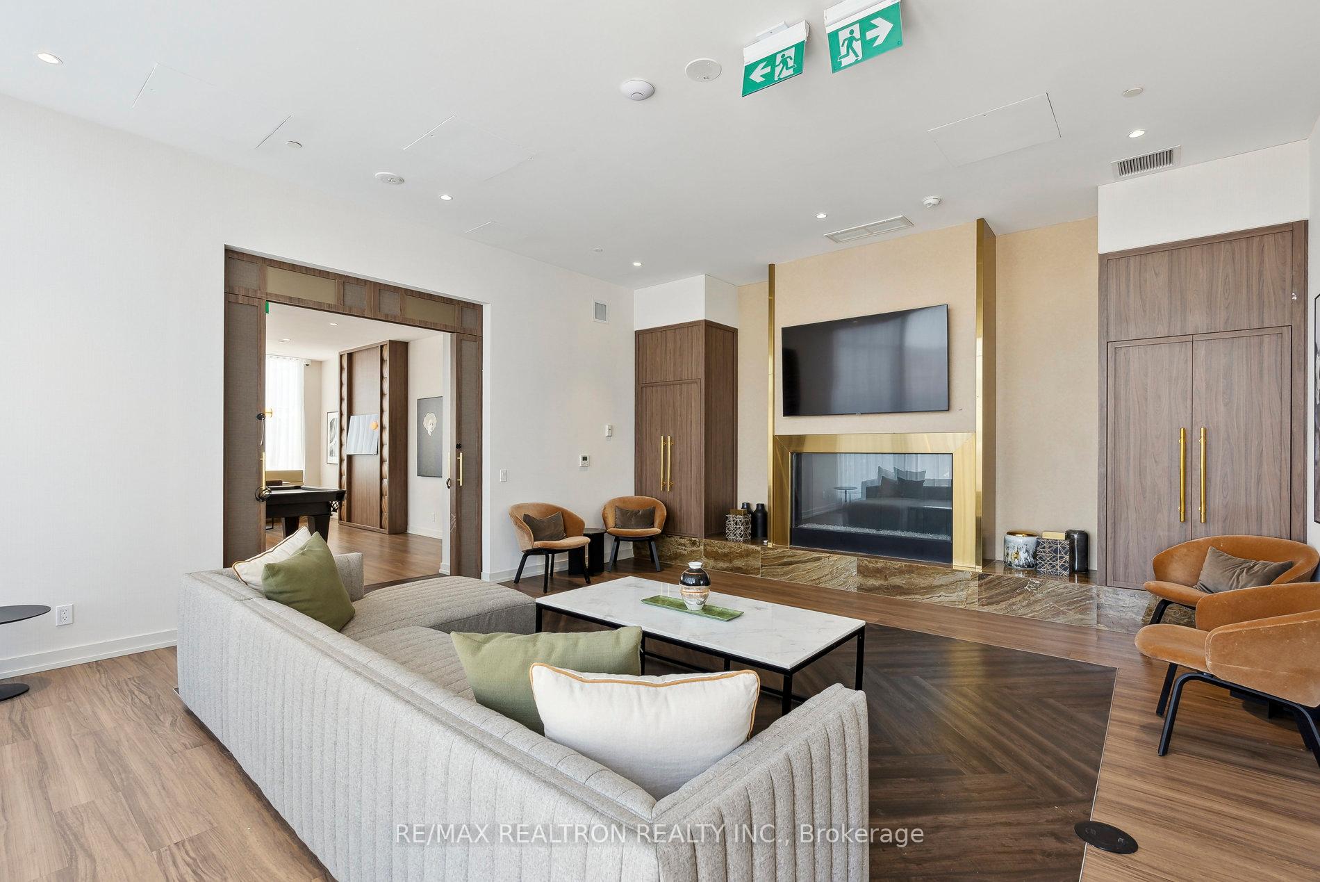 2 Bedrooms Condo at 7890 Jane, Vaughan For sale