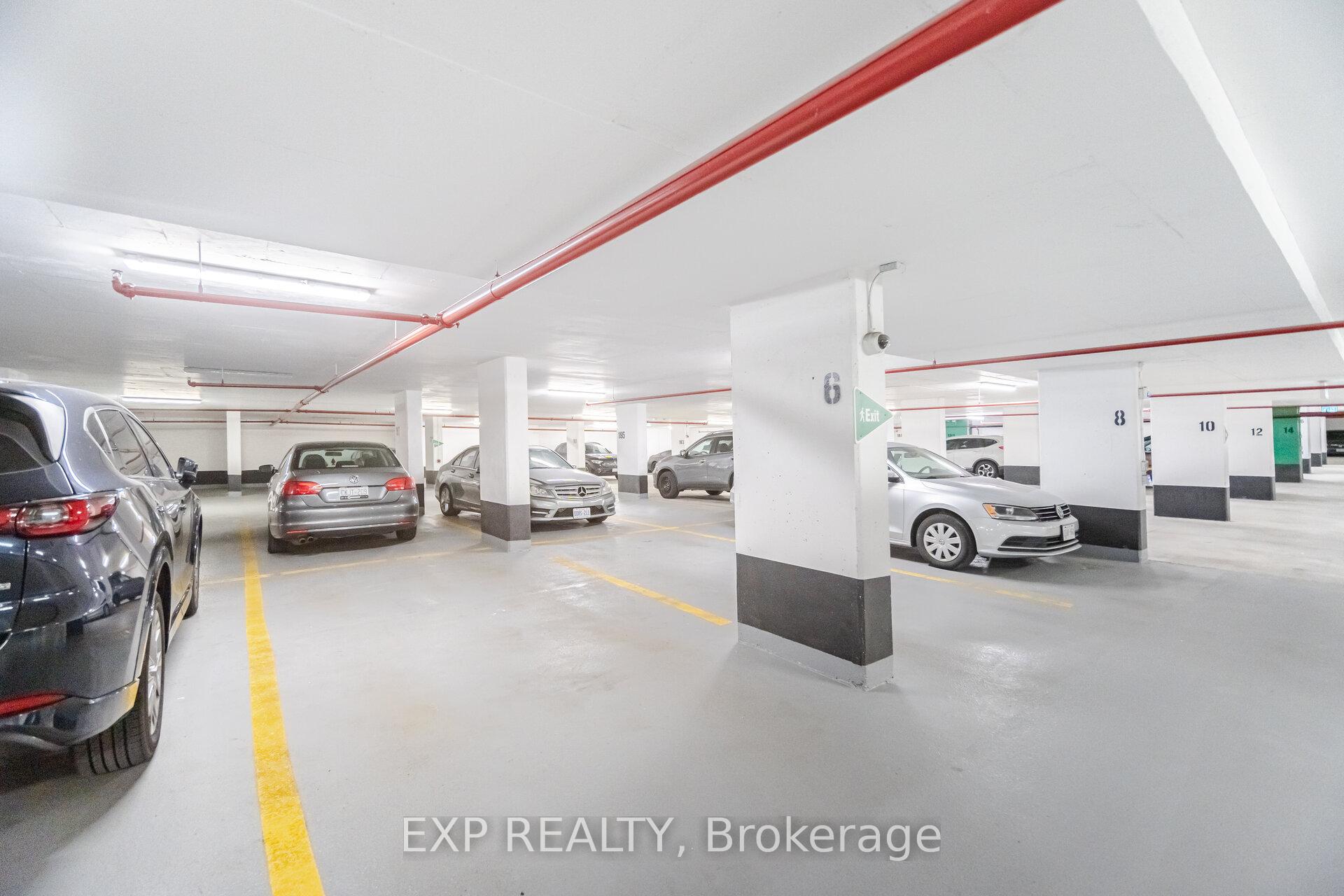 2 Bedrooms Condo at 4055 Parkside Village, Mississauga For sale