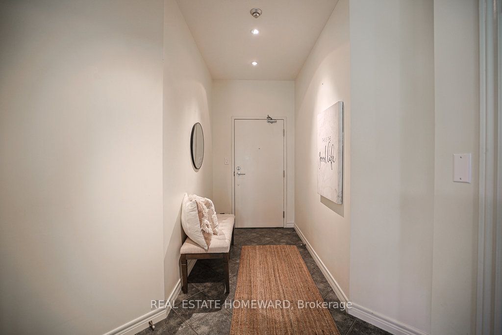1 Leaside Park Drive, #209