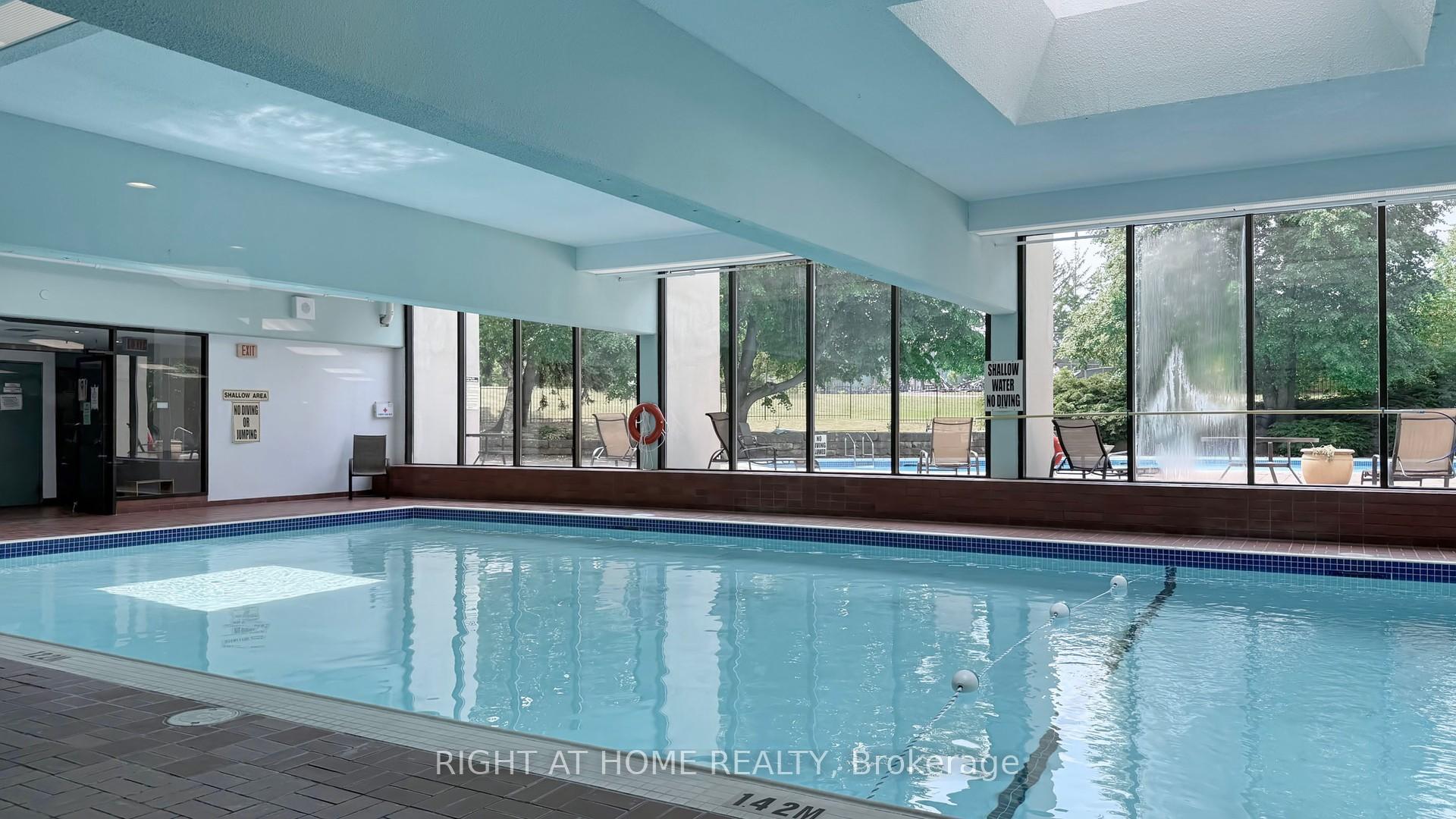 3 Bedrooms Condo at 75 Bamburgh, Toronto For sale