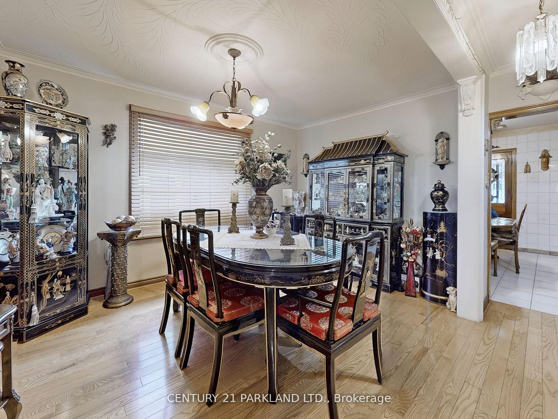 526 Milverton Boulevard