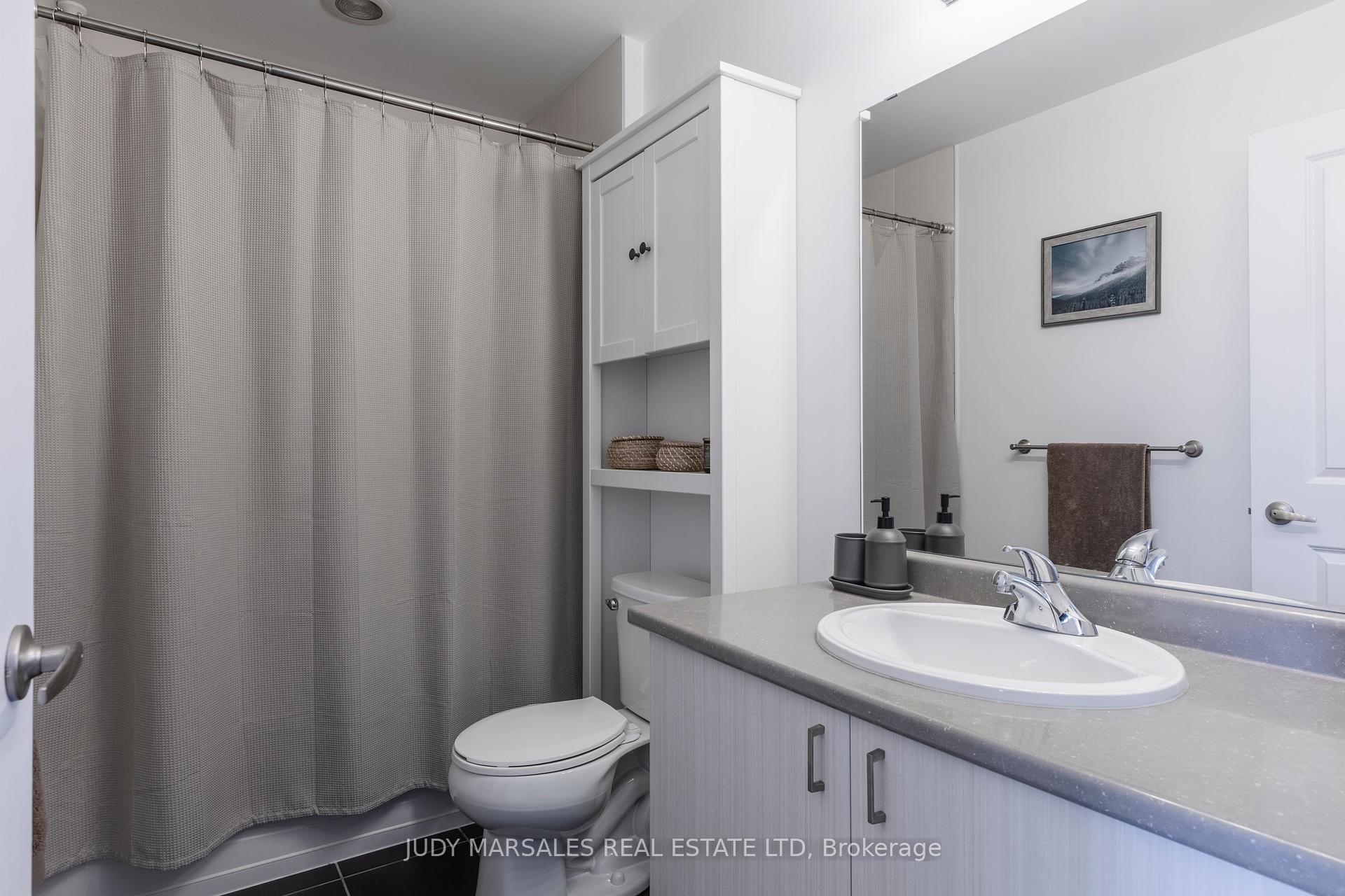 1 Bedroom Condo at 85 Robinson, Hamilton For sale