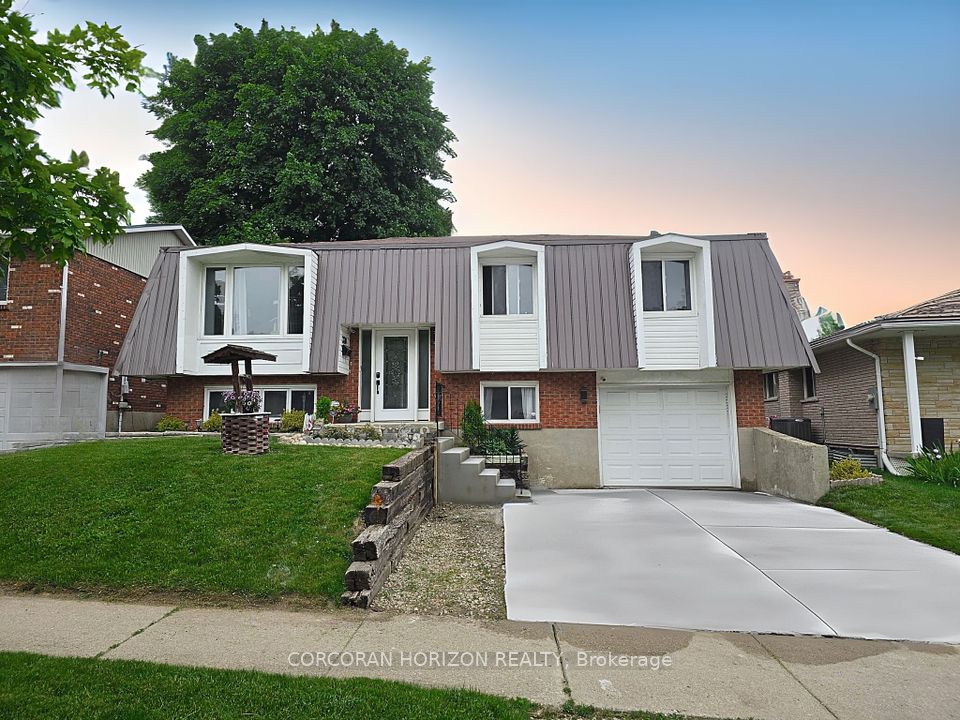 320 Country Hill