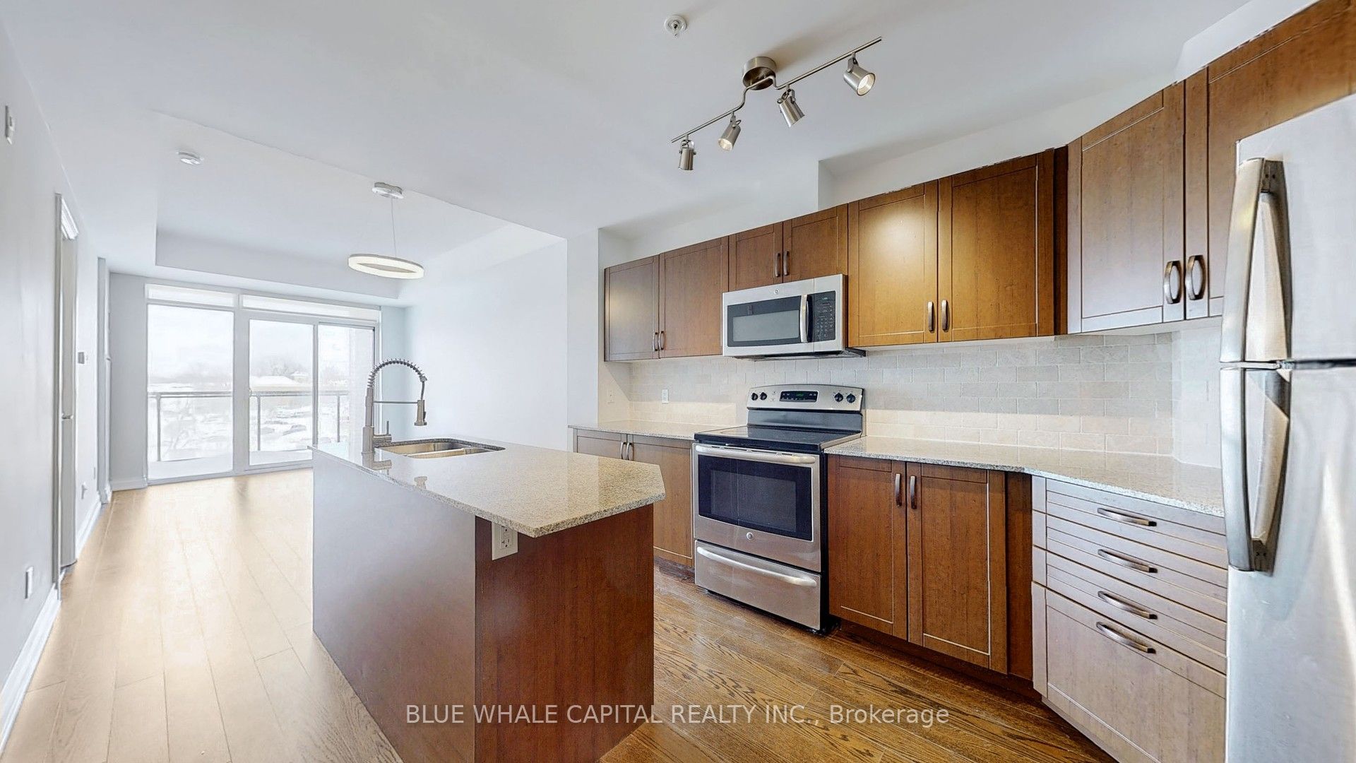 68 Main Street N, #426