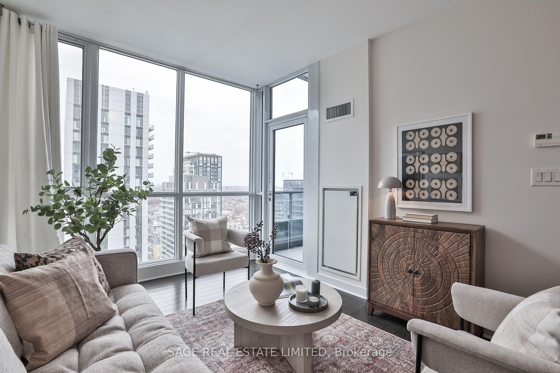 1 Bedroom Condo at 295 Adelaide,  Toronto For sale