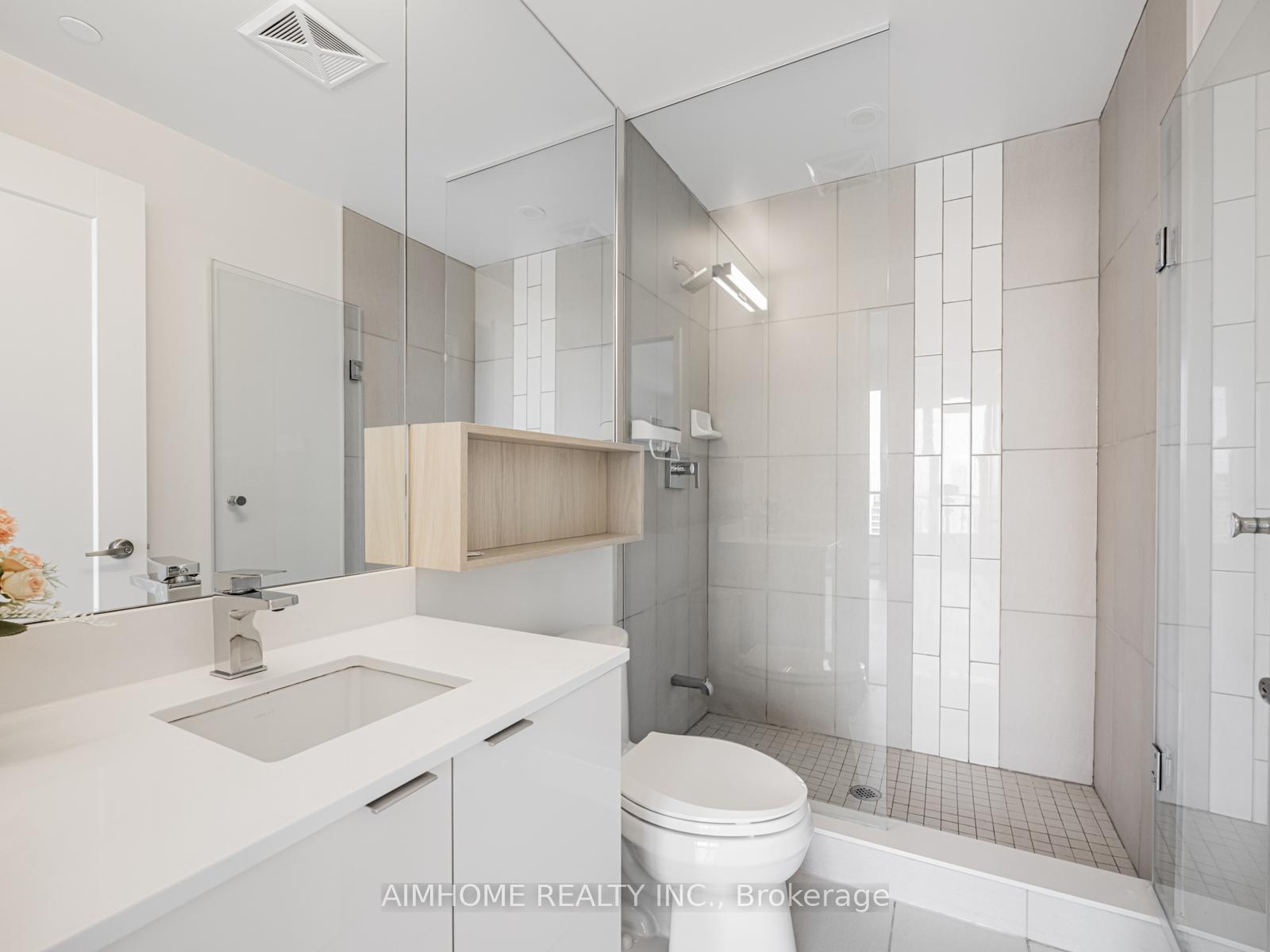 3 Bedrooms Condo at 70 Princess, Toronto For sale