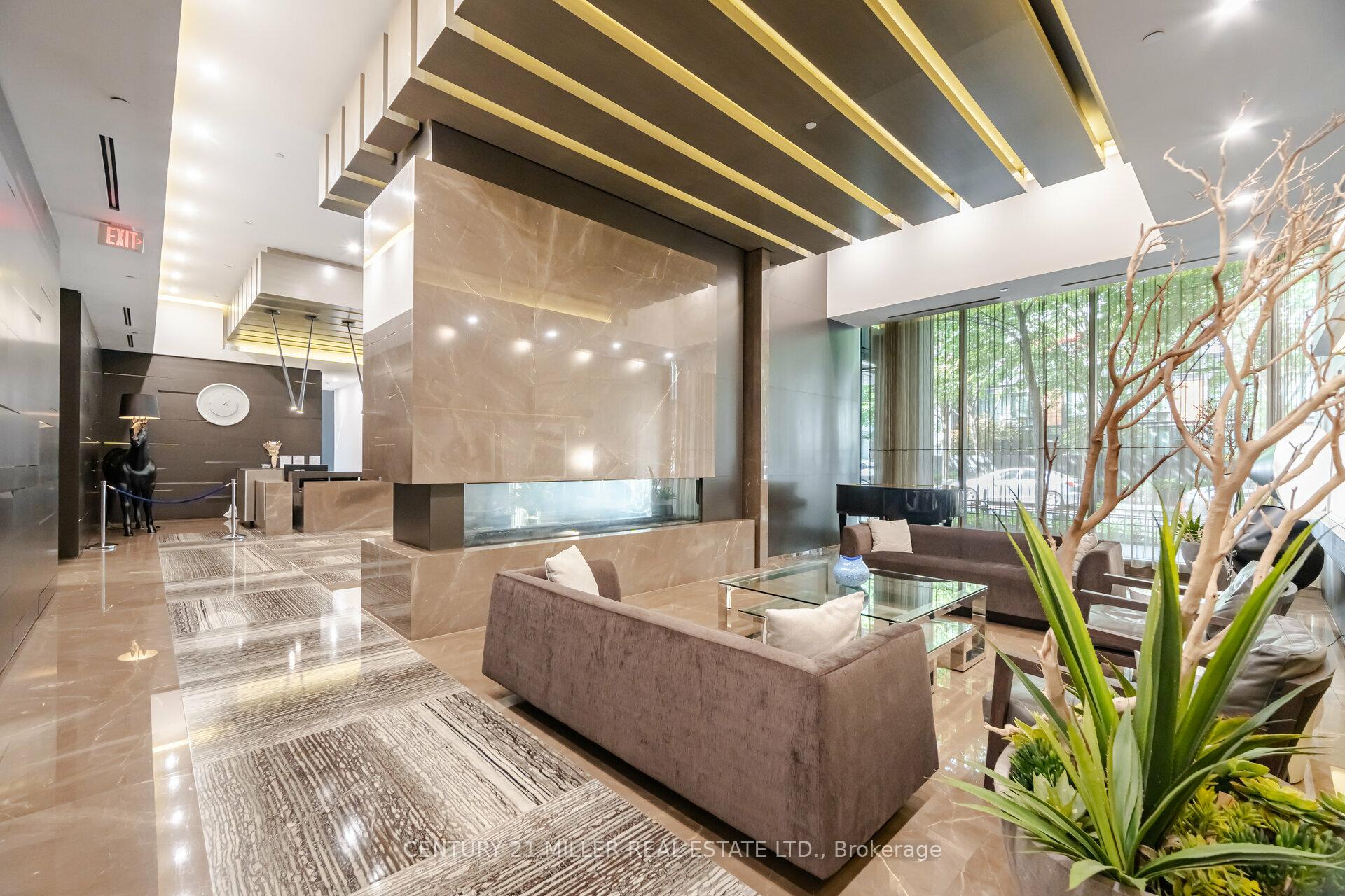 2 Bedrooms Condo at 101 Charles, Toronto For sale