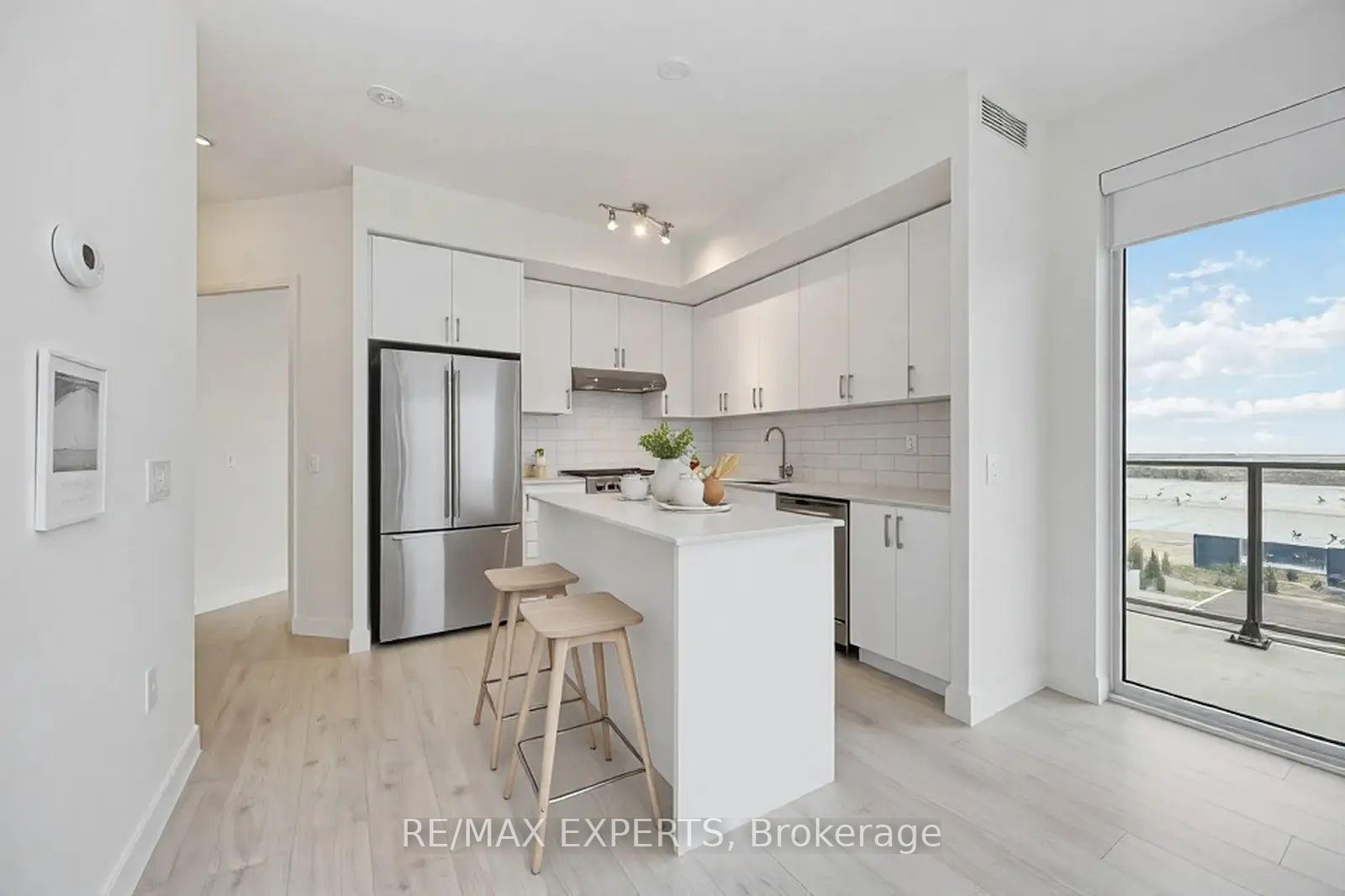 2 Bedrooms Condo at 9000 Jane, Vaughan For sale