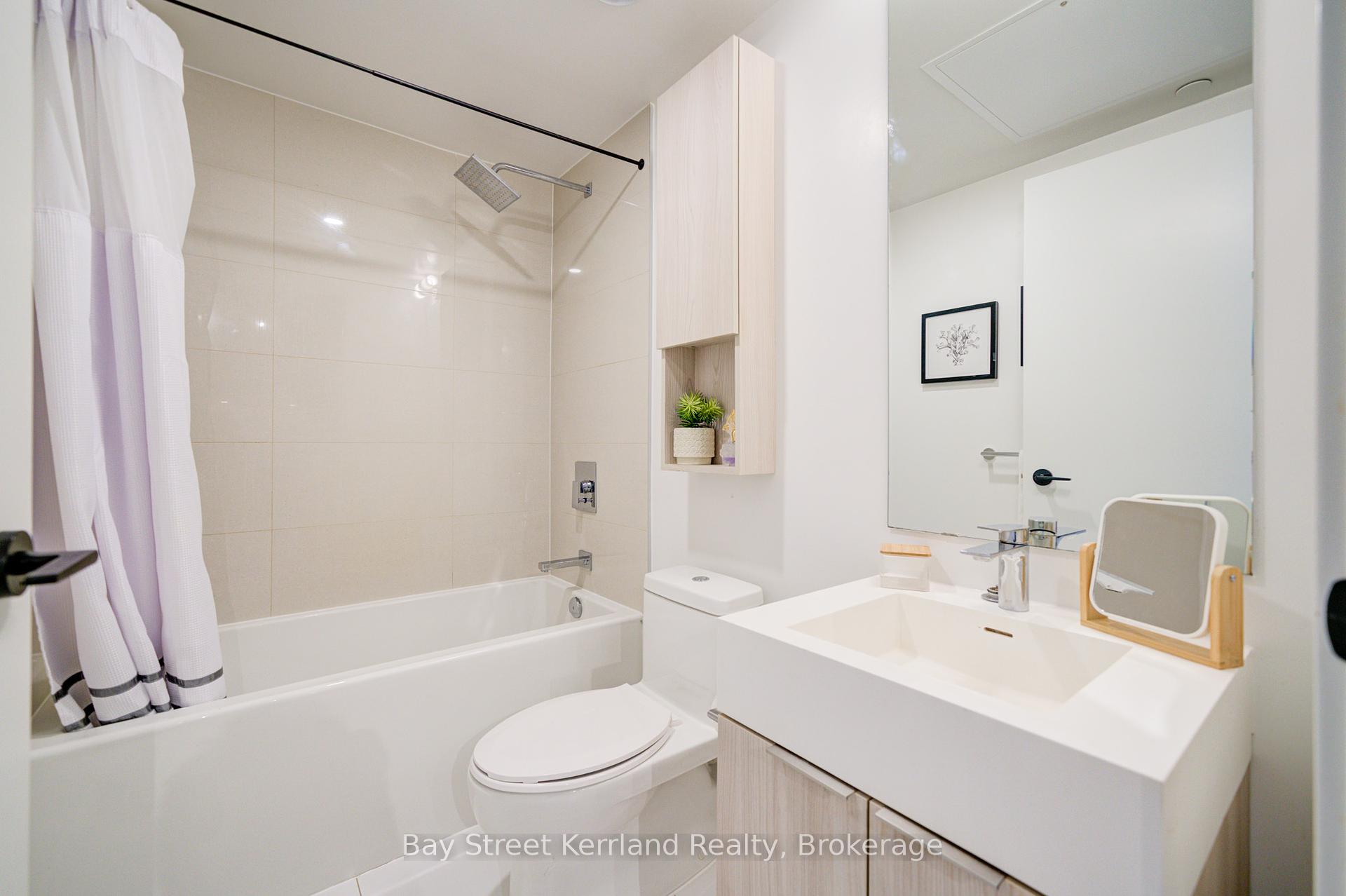 2 Bedrooms Condo at 35 Rolling Mills,  Toronto For sale