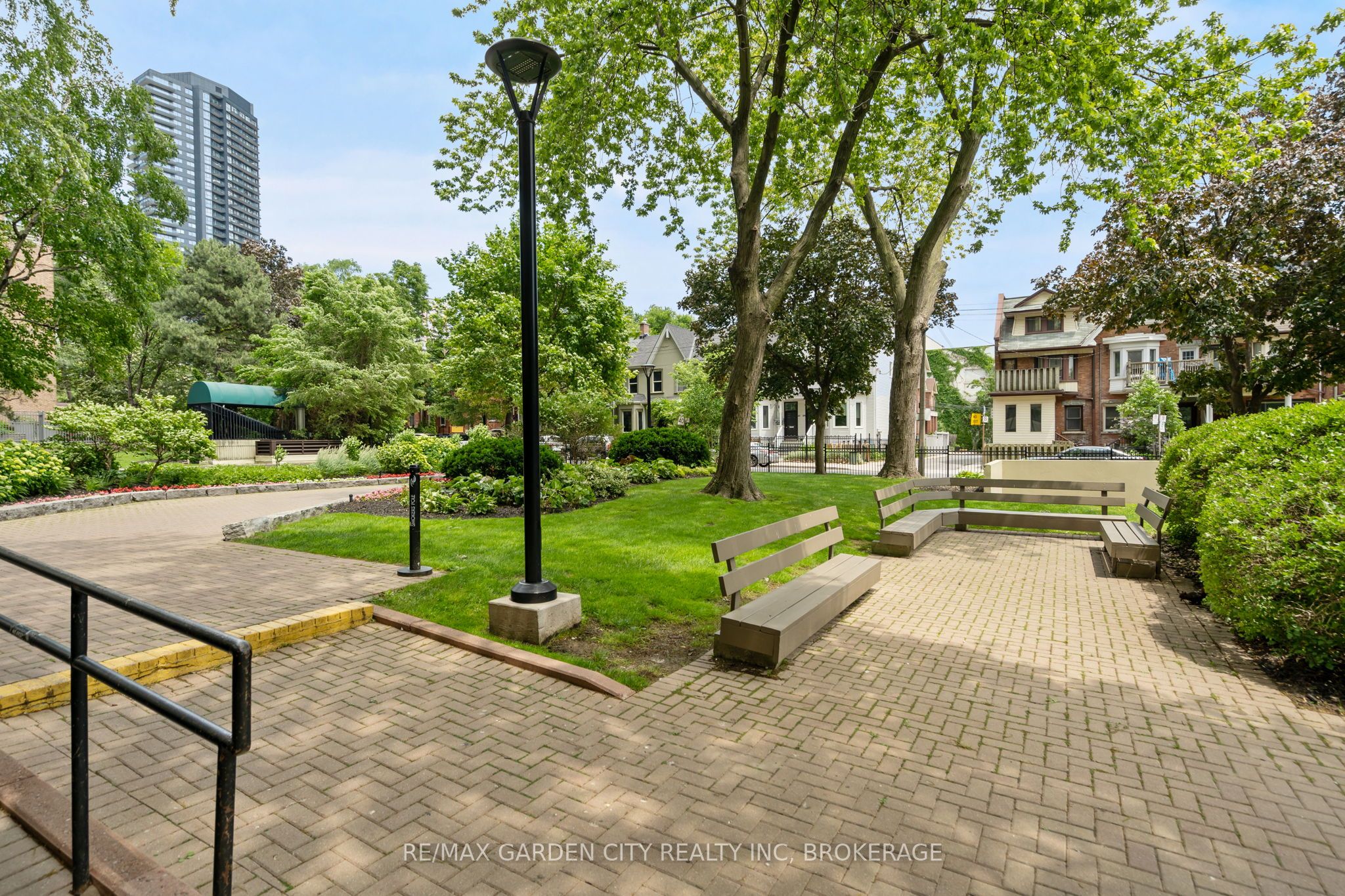 40 Homewood Avenue, #1903