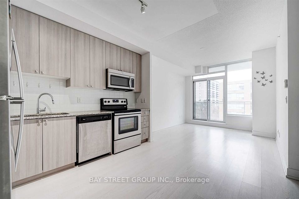 #615 - 68 Merton Street, Toronto, ON M4S 1A1
