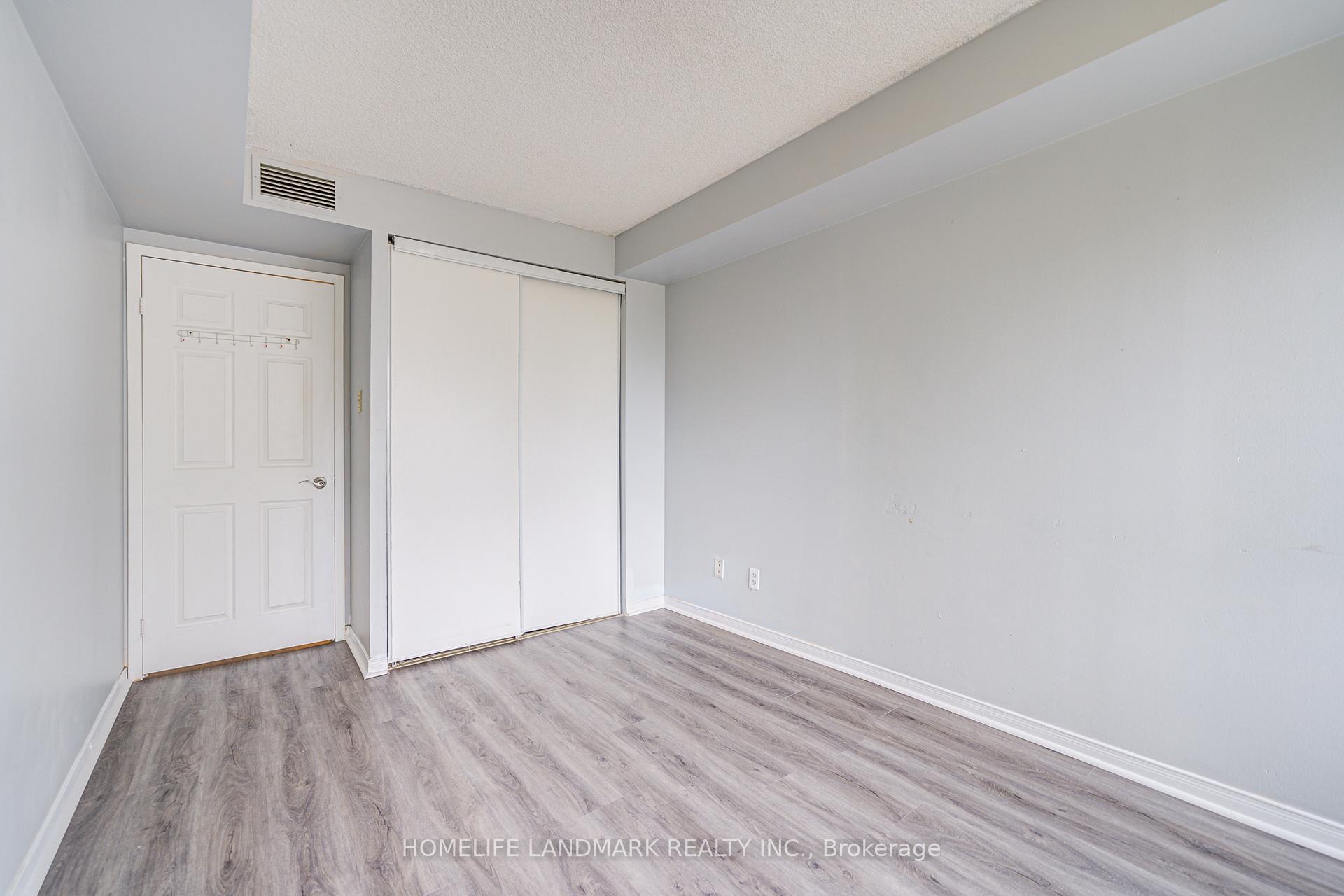 3 Bedrooms Condo at 4725 Sheppard, Toronto For sale