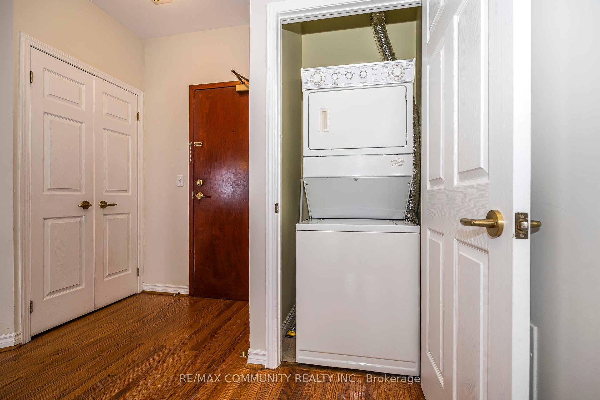 1 Bedroom Condo at 980 Yonge,  Toronto For sale