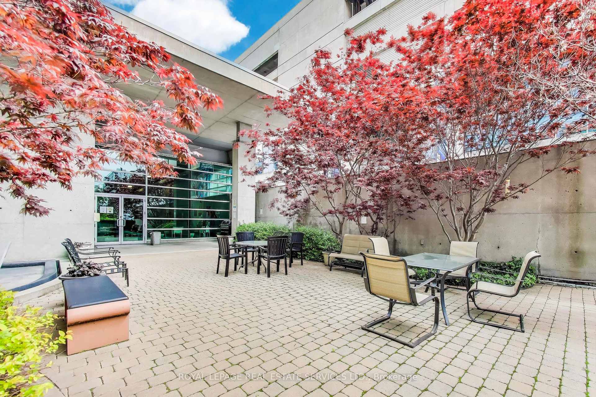 2 Bedrooms Condo at 81 Navy Wharf, Toronto For sale