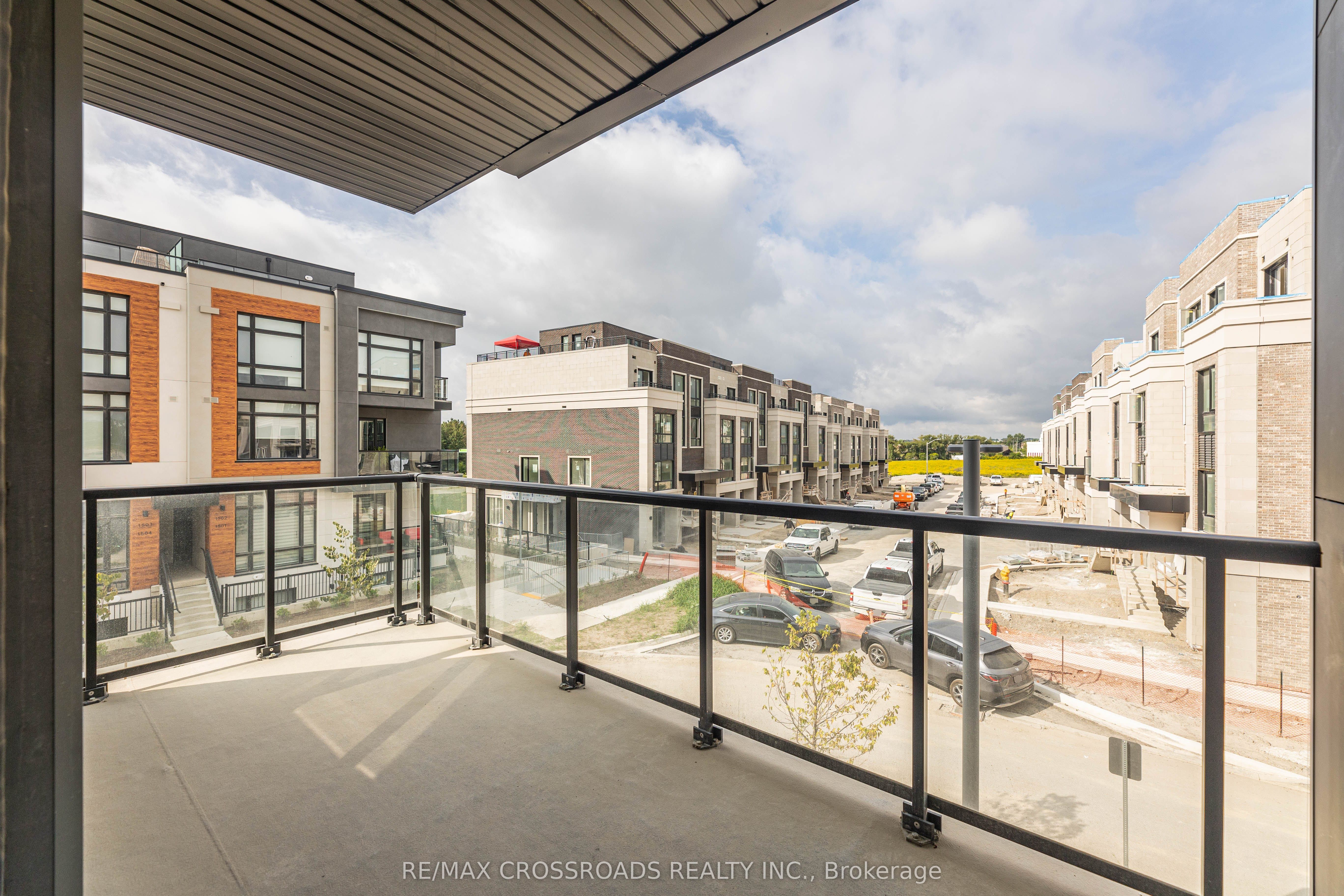 10 David Eyer Road E, #1203