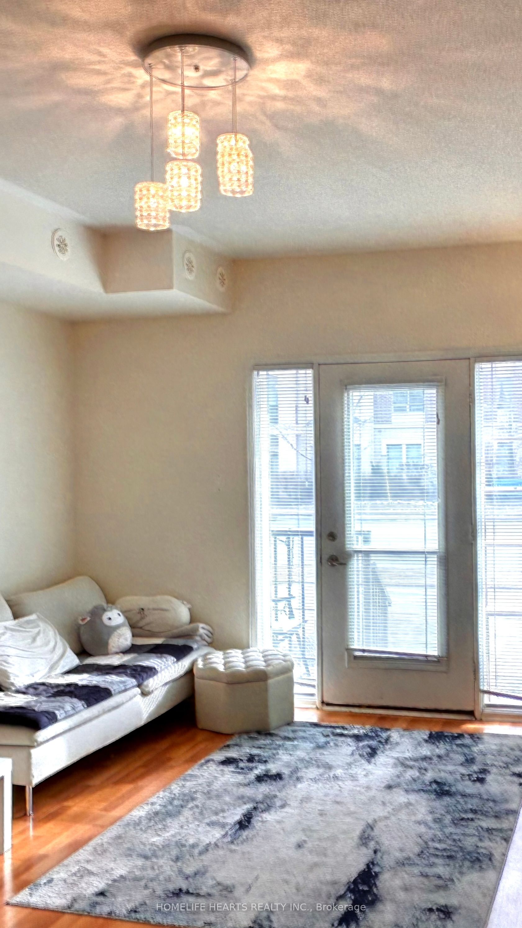 3055 Thomas Street, #109