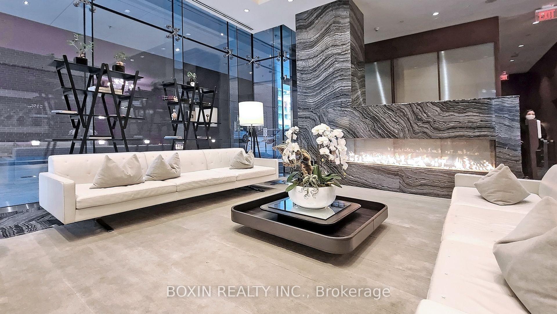 2 Bedrooms Condo at 180 University,  Toronto For sale