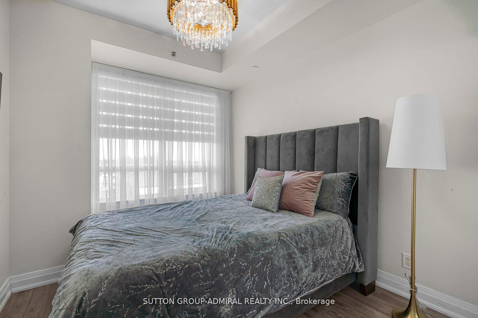 1 Bedroom Condo at 520 Steeles, Vaughan For sale