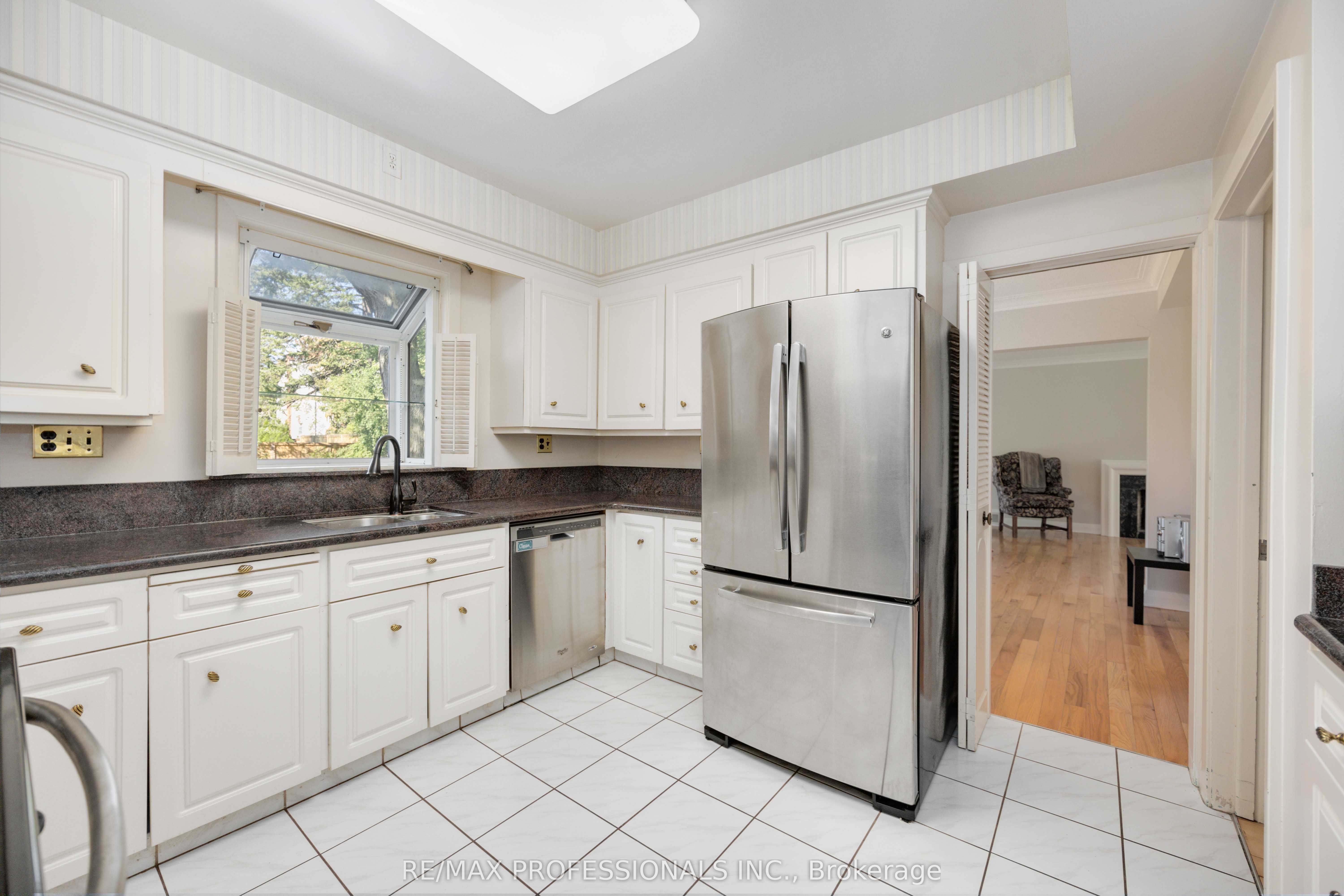 6 Ridgecross Road