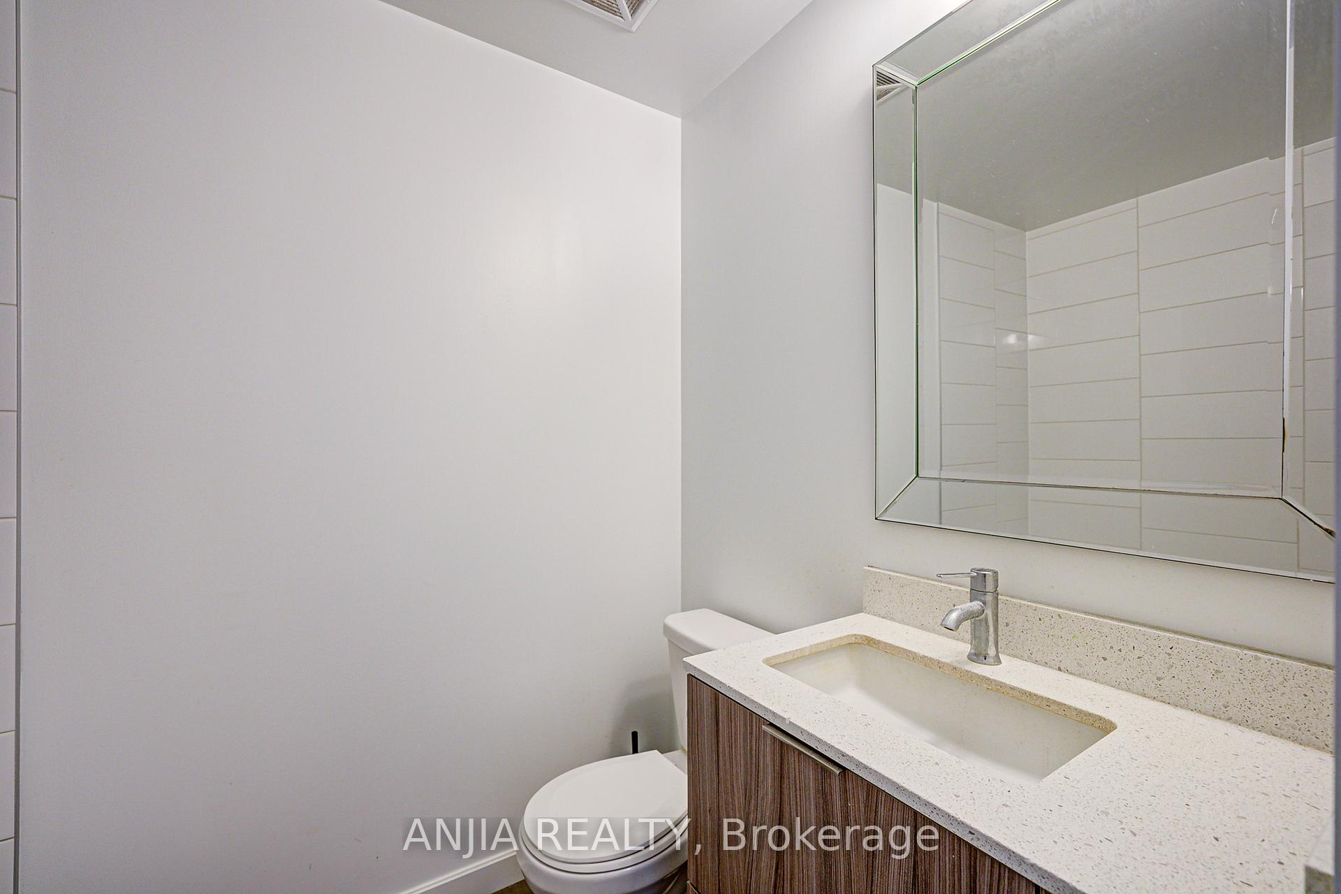 2 Bedrooms Condo at 50 Forest Manor, Toronto For sale