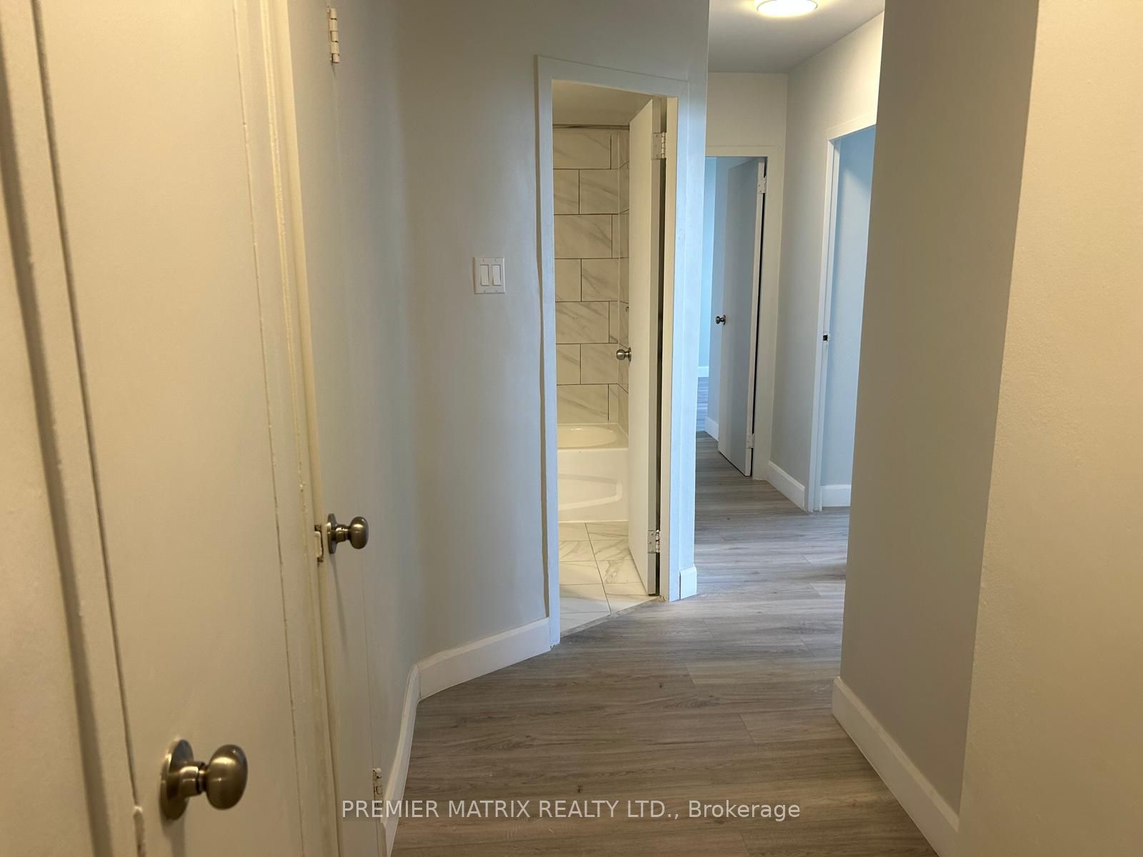 65 Thorncliffe Park Drive, #1404