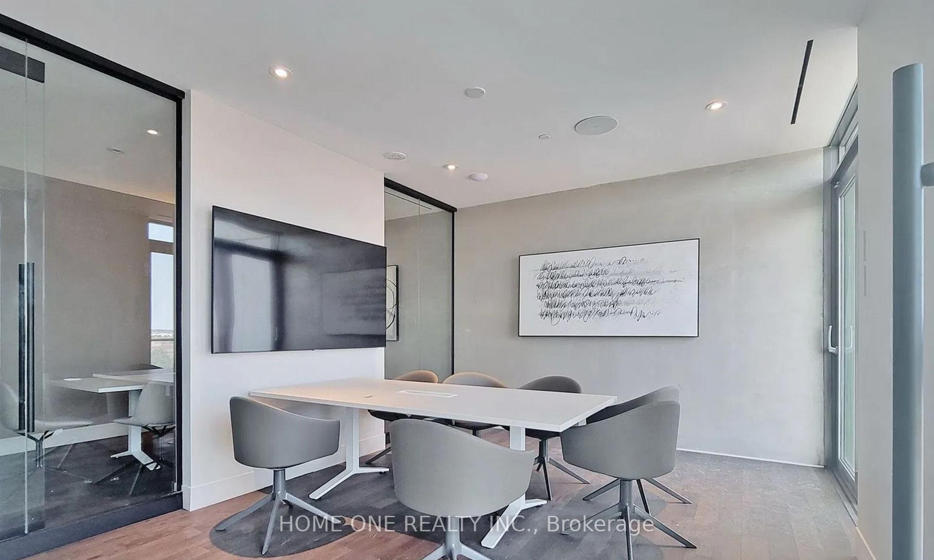 2 Bedrooms Condo at 1000 Portage,  Vaughan For sale