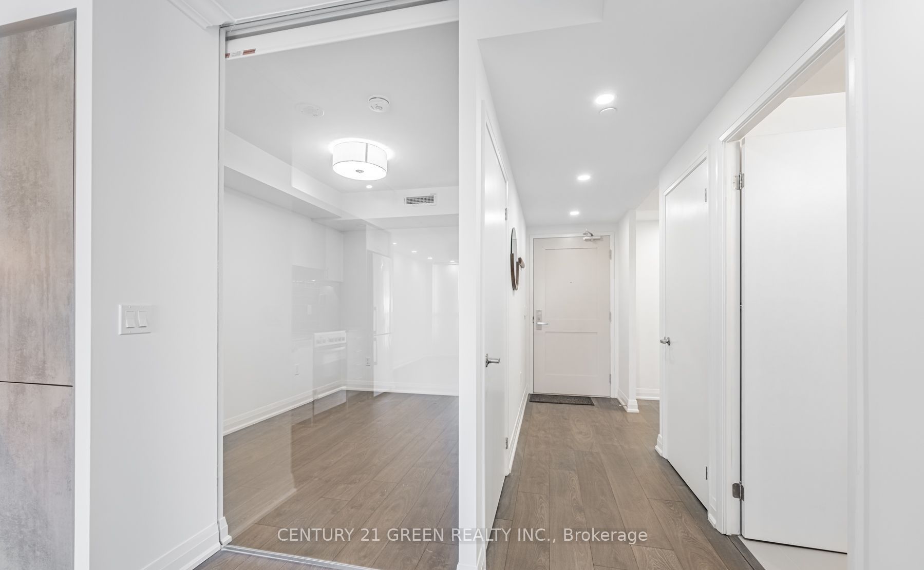 10 Gibbs Road, #514