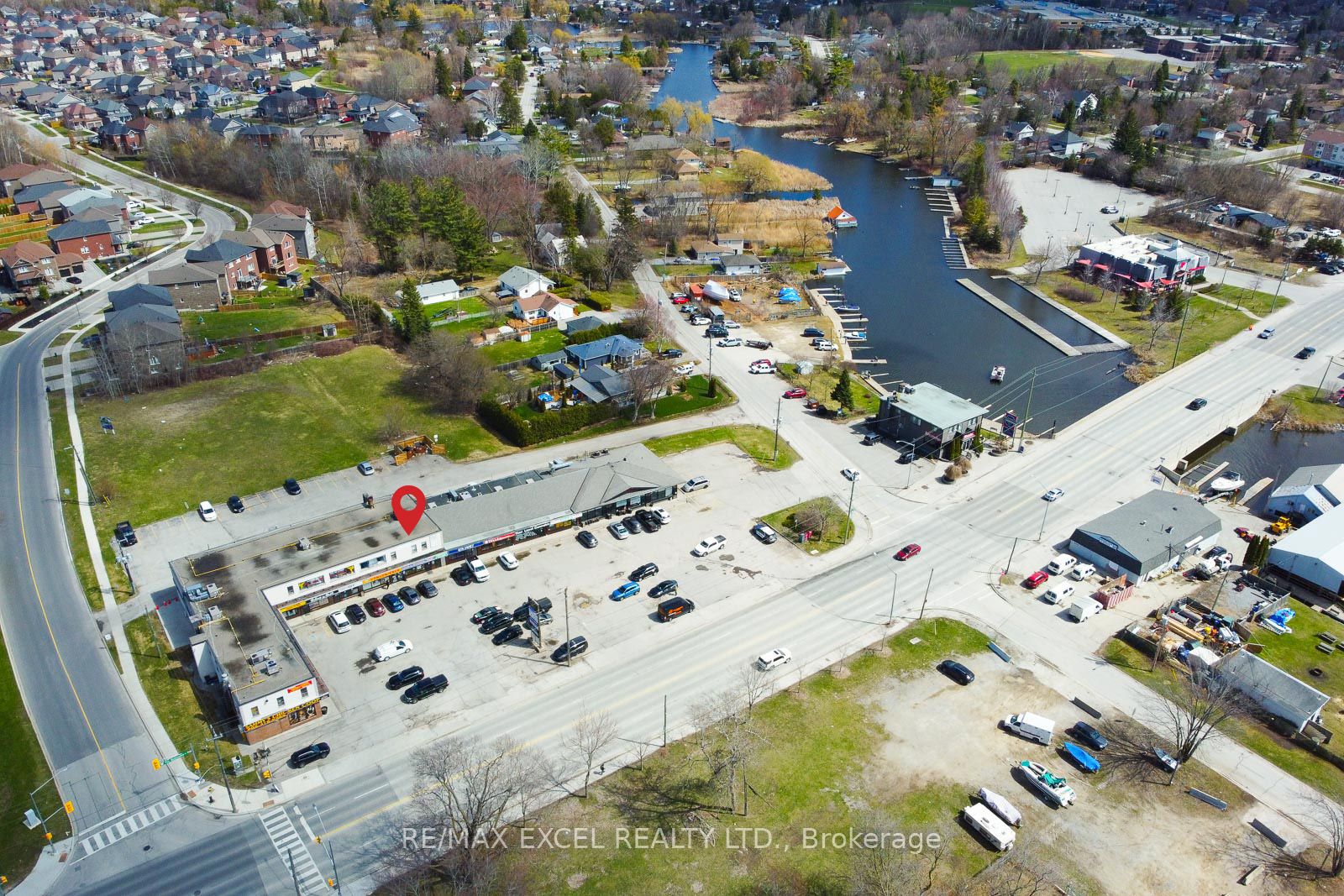 213 The Queensway Road S, #9