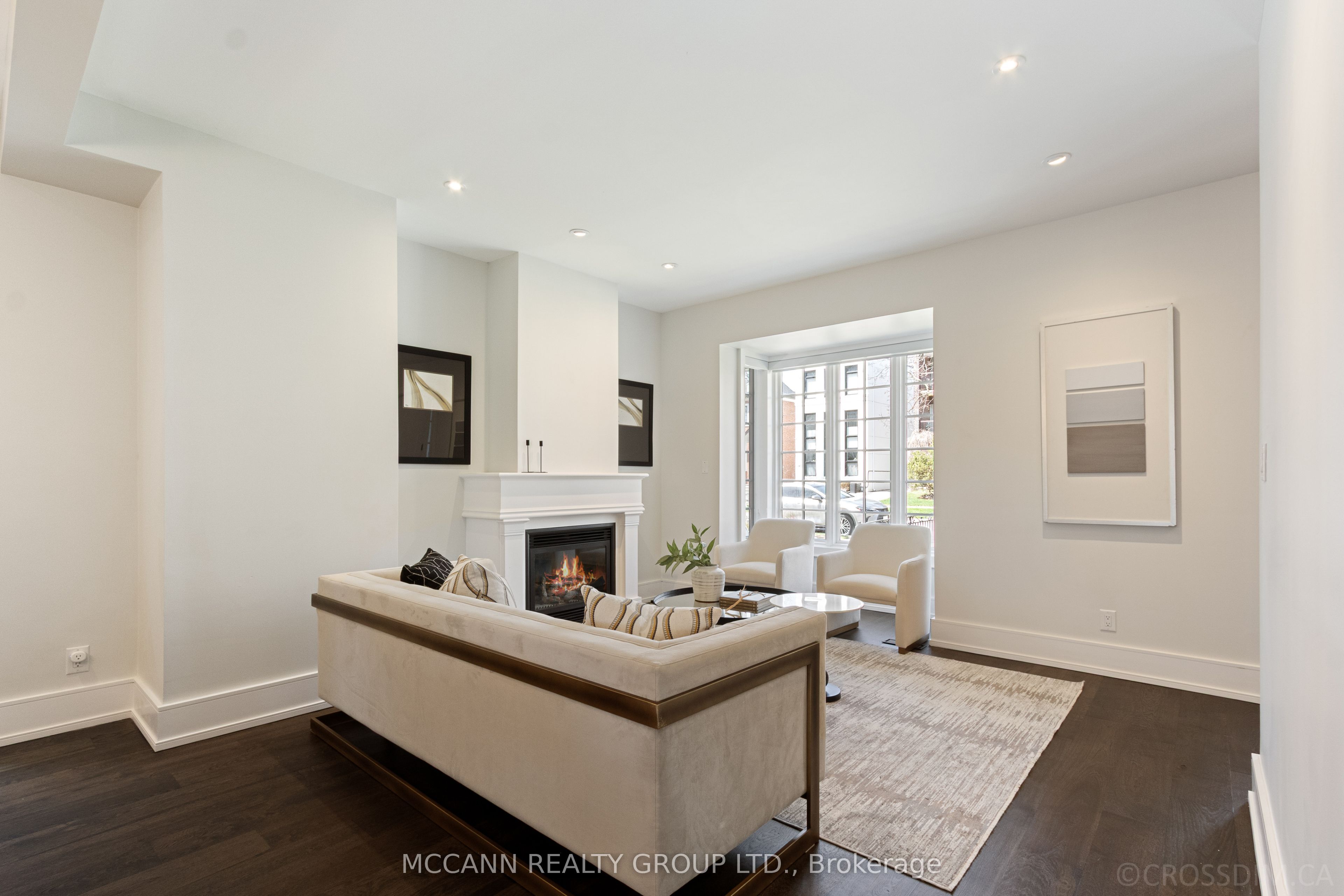 169 Sherwood Avenue, Toronto, ON M4P 2A9